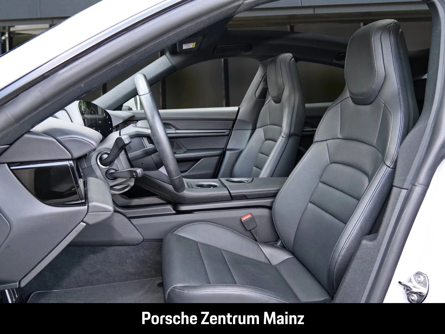 Porsche-Taycan-image-19