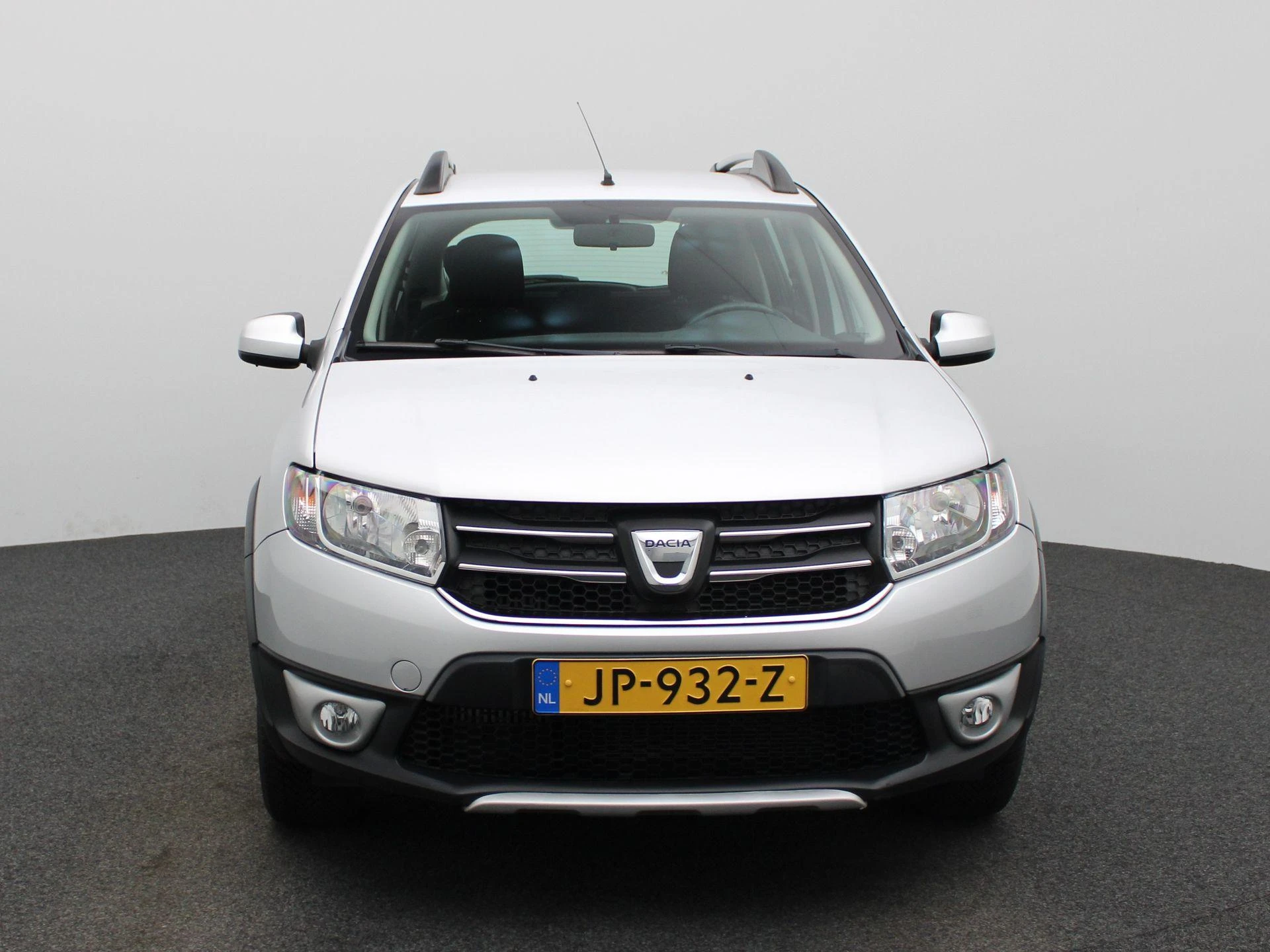 Dacia-Sandero Stepway-image-2