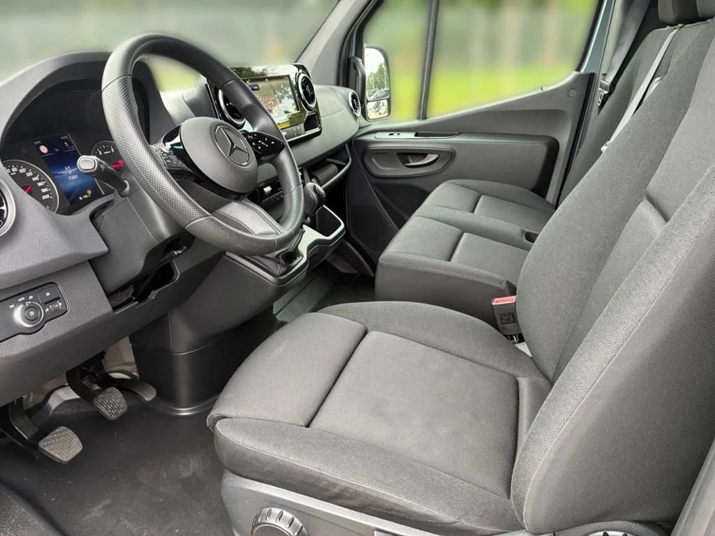 Mercedes-Benz-Sprinter 317-image-10