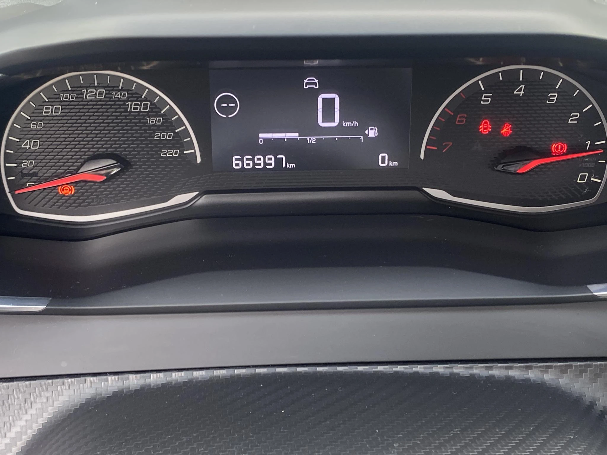 Peugeot-208-image-9