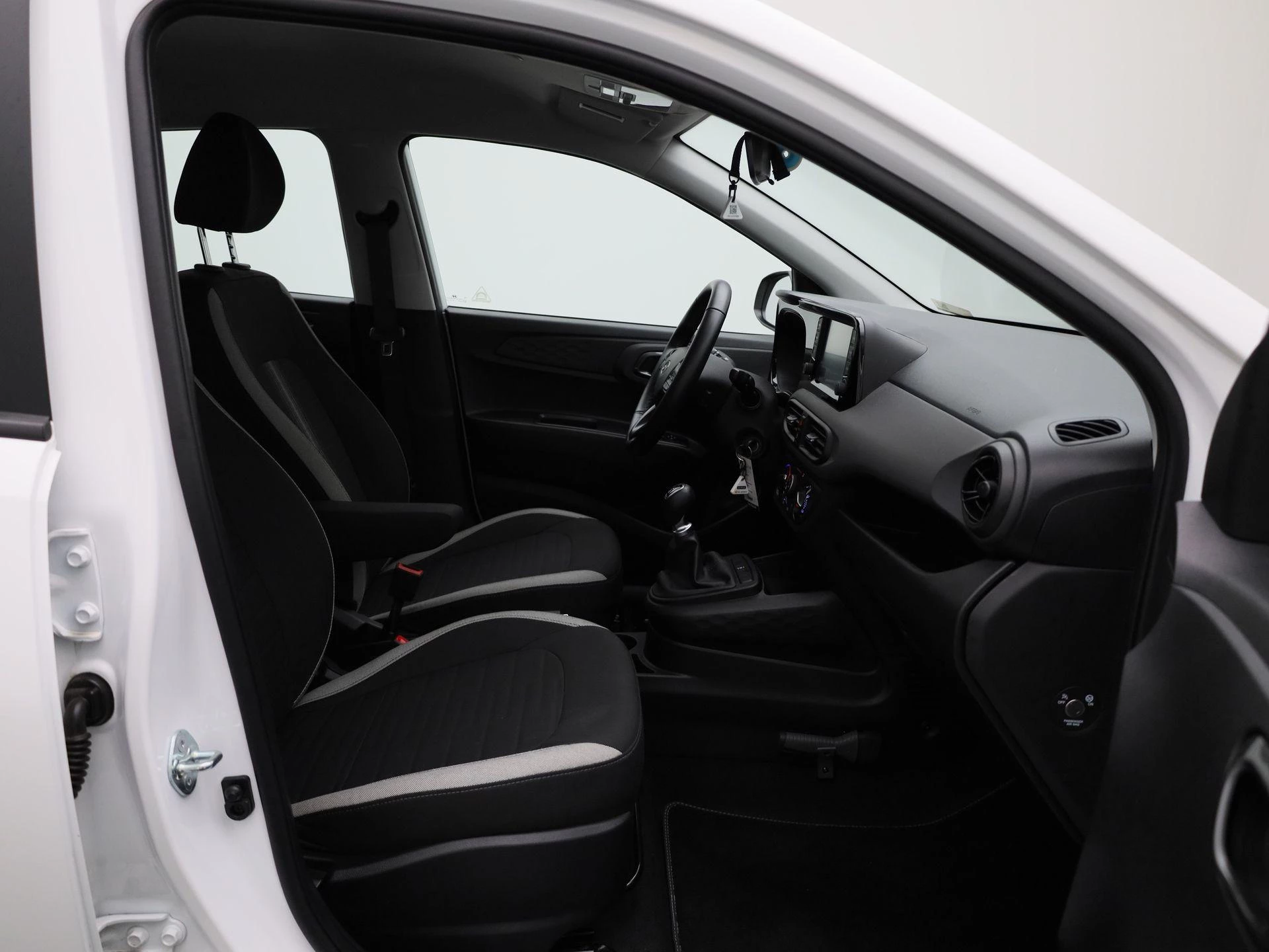 Hyundai-i10-image-27