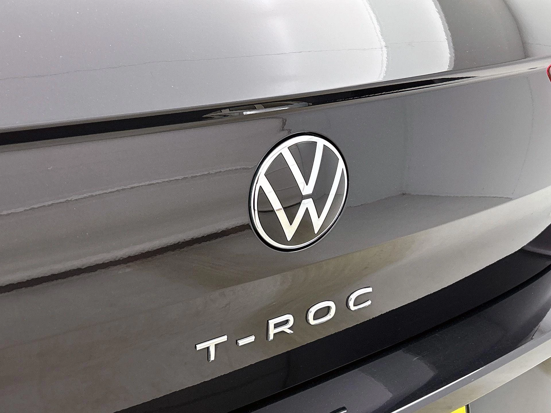 Volkswagen T-Roc 1.5 TSI R-Line | 150 PK |