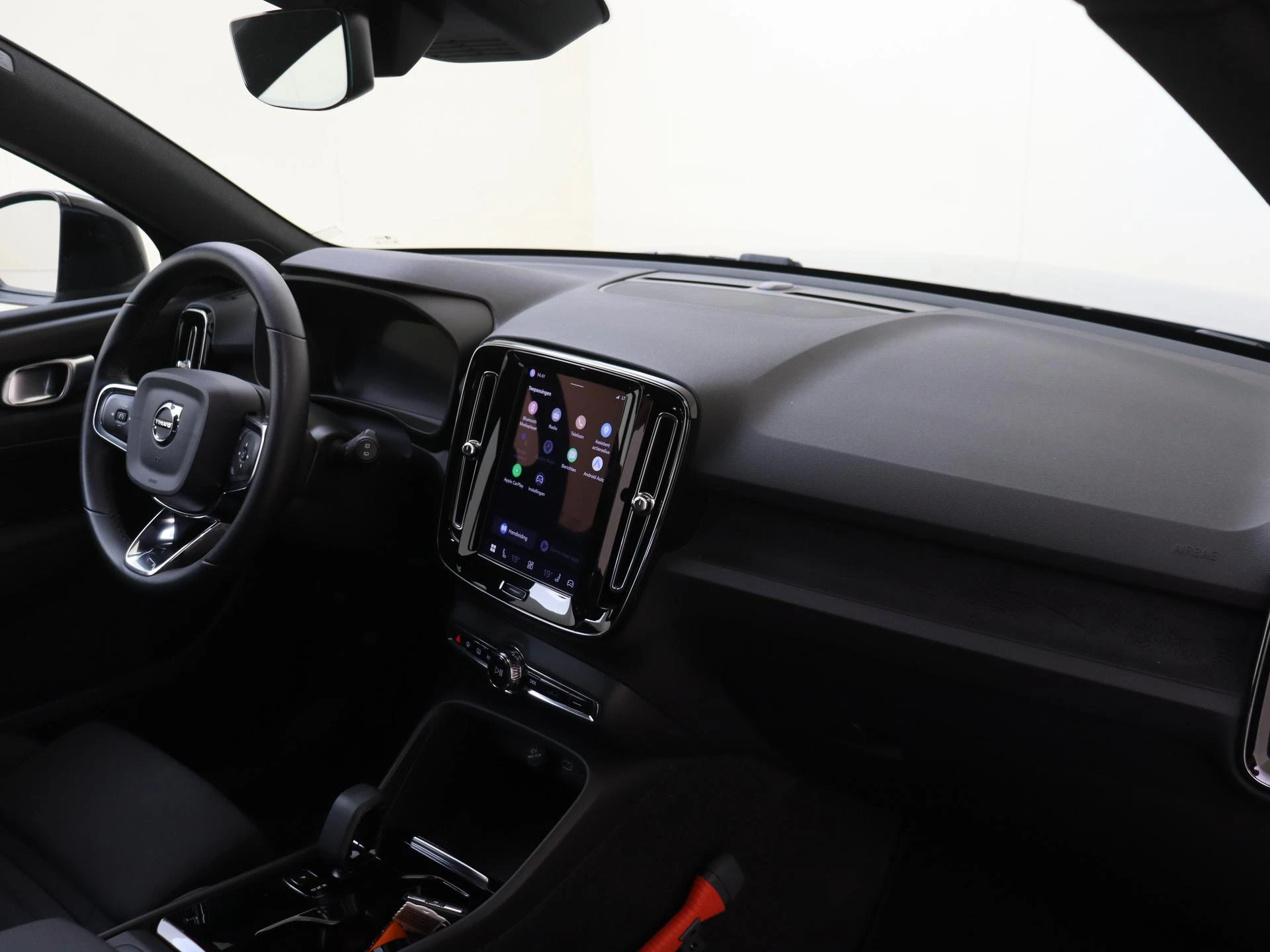 Volvo-XC40-image-4
