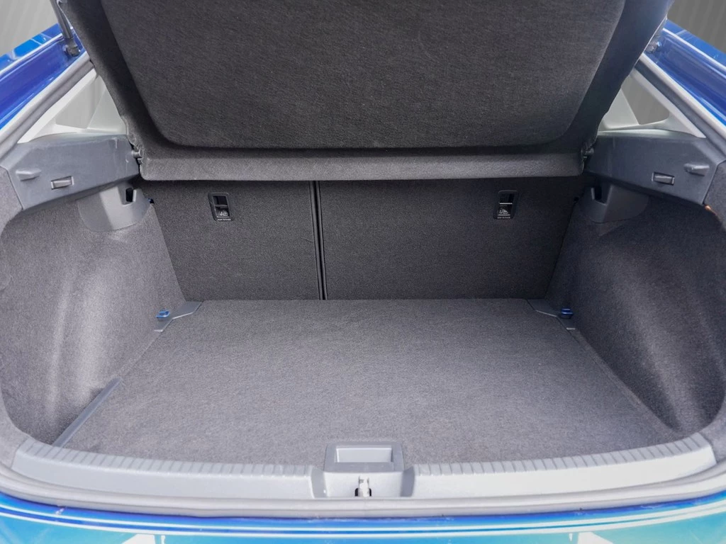 Volkswagen Taigo 1,0 TSI DSG Style,Matrix-LED,Navi,Kamera,ALU 17" ACC,Climatronic,App Connect