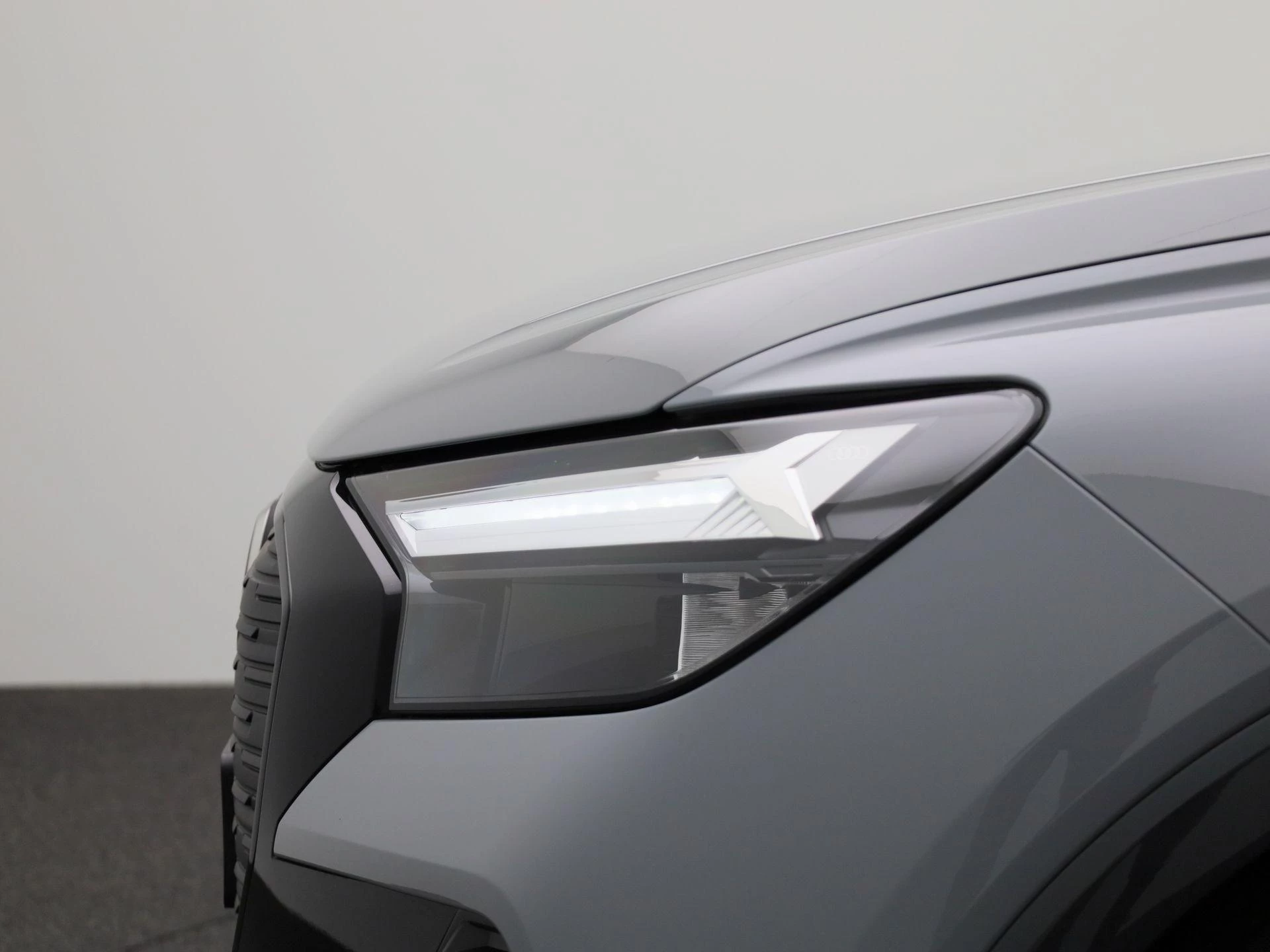 Audi-Q4 e-tron-image-15