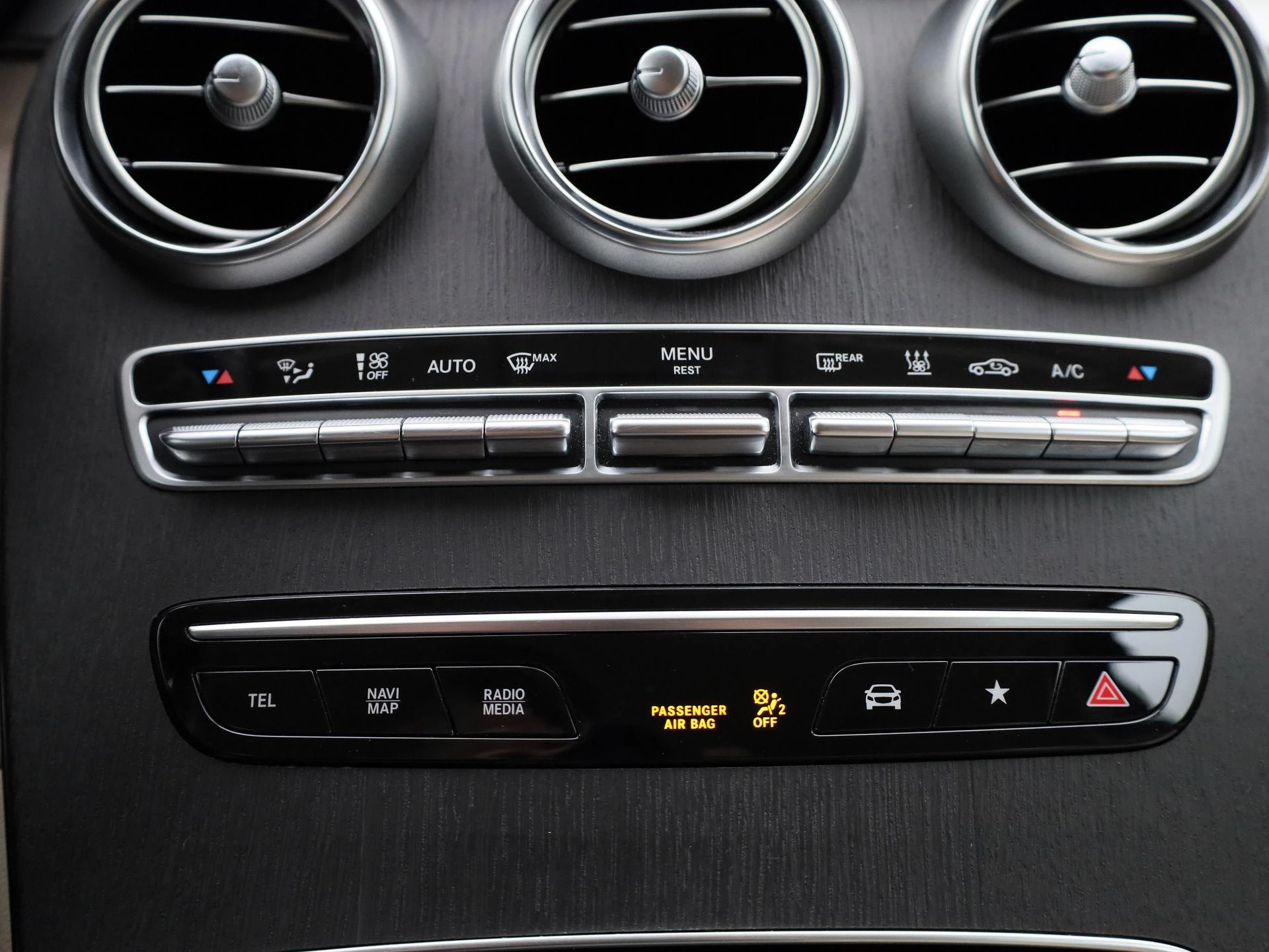 Mercedes-Benz GLC 300e 4MATIC Business Solution