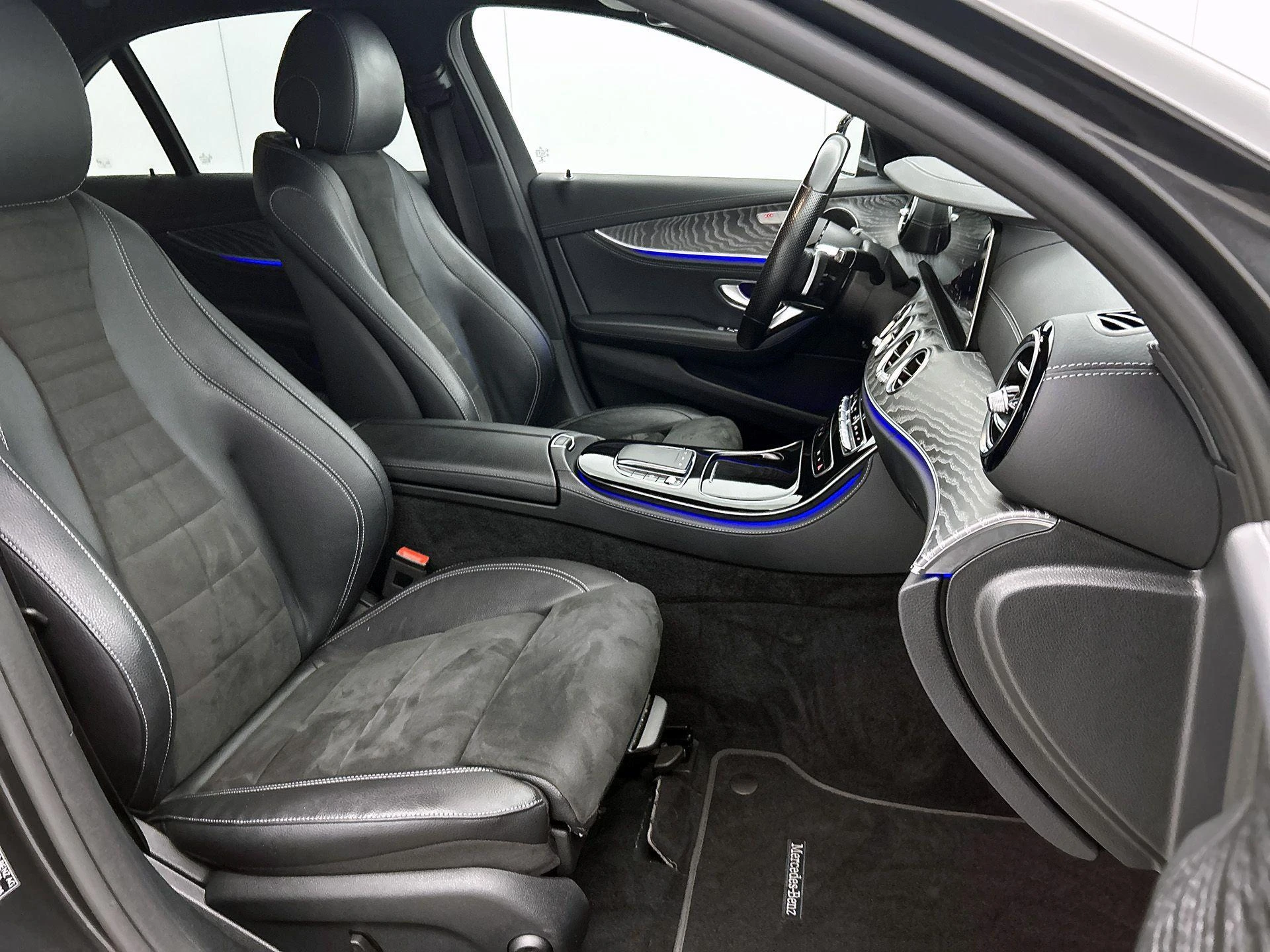 Mercedes-Benz-E-Klasse-image-47
