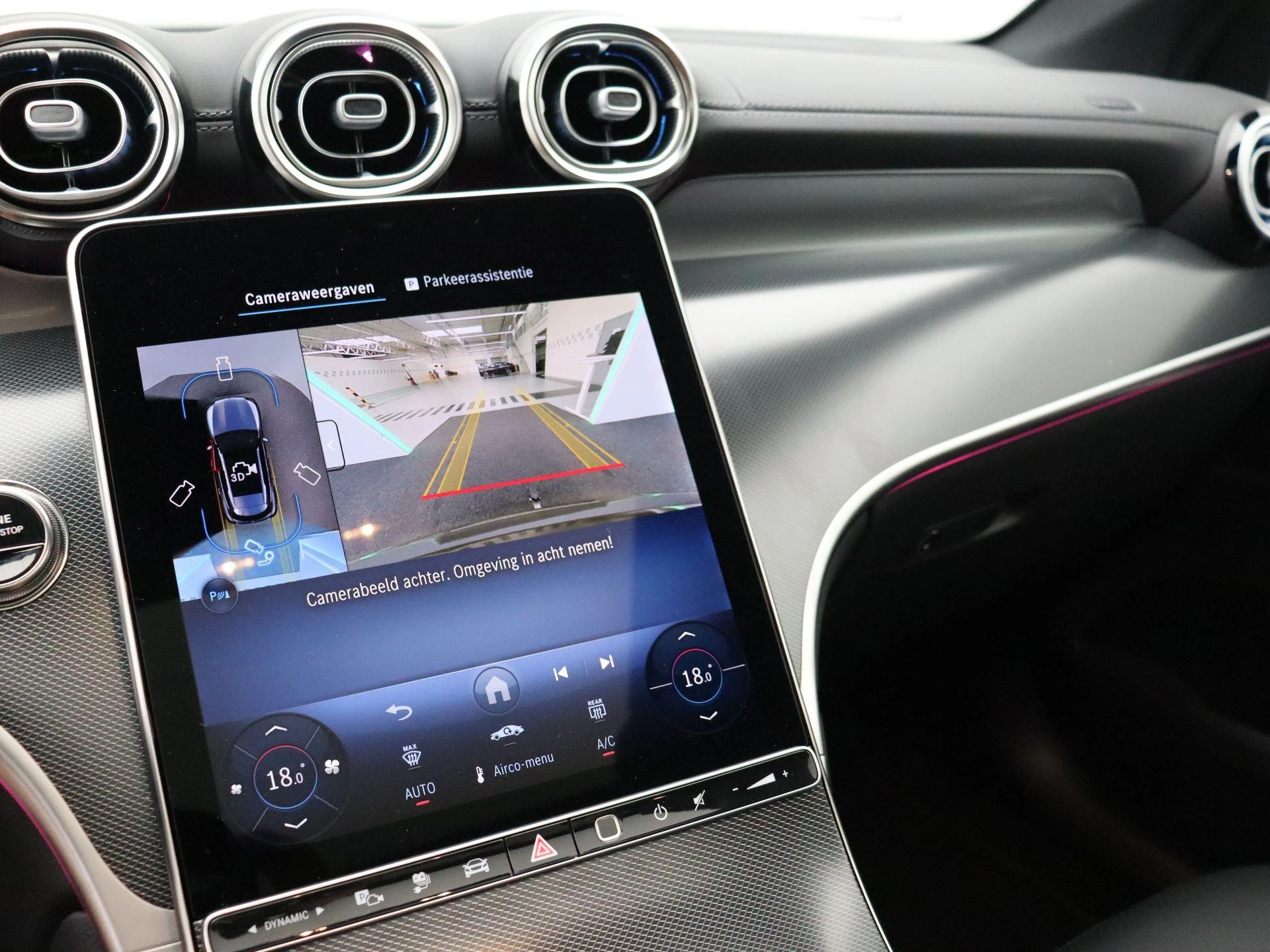 Mercedes-Benz-GLC-image-14