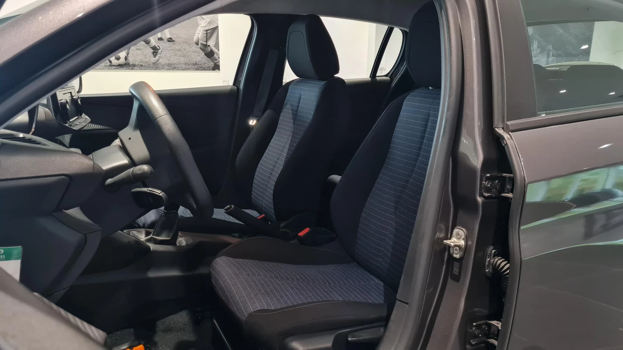 Peugeot-208-image-15