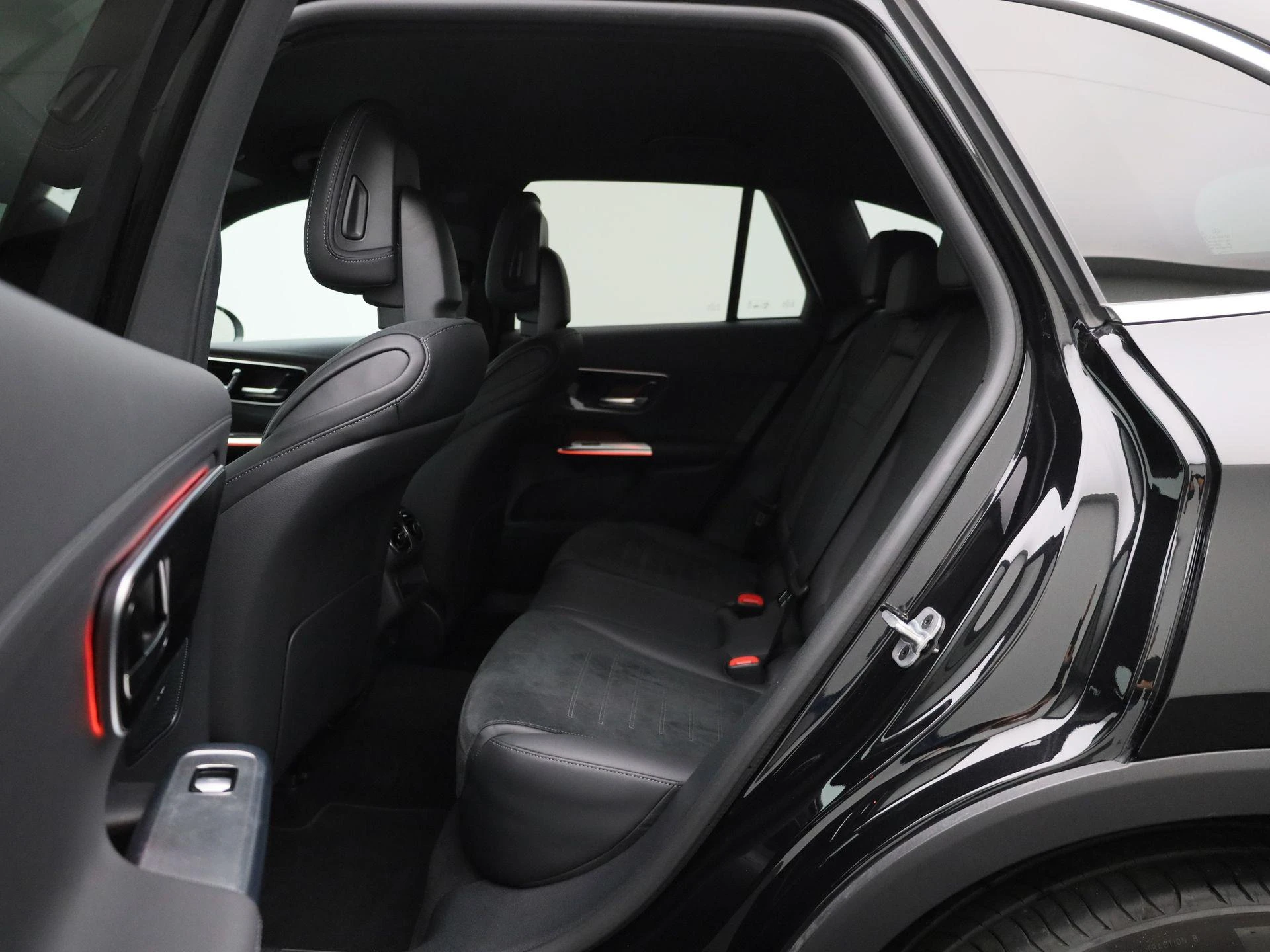 Mercedes-Benz-GLC-image-9