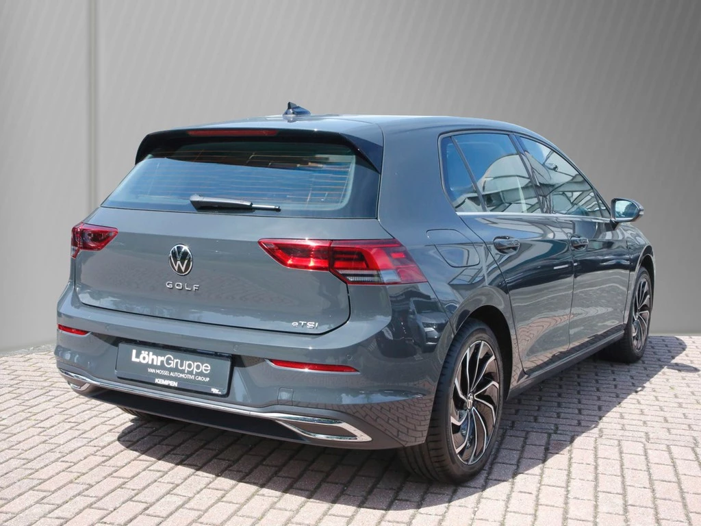 Volkswagen Golf VIII 1.5 eTSI Style 17" AppC.+VC ACC LED RFK+PDC SHZ