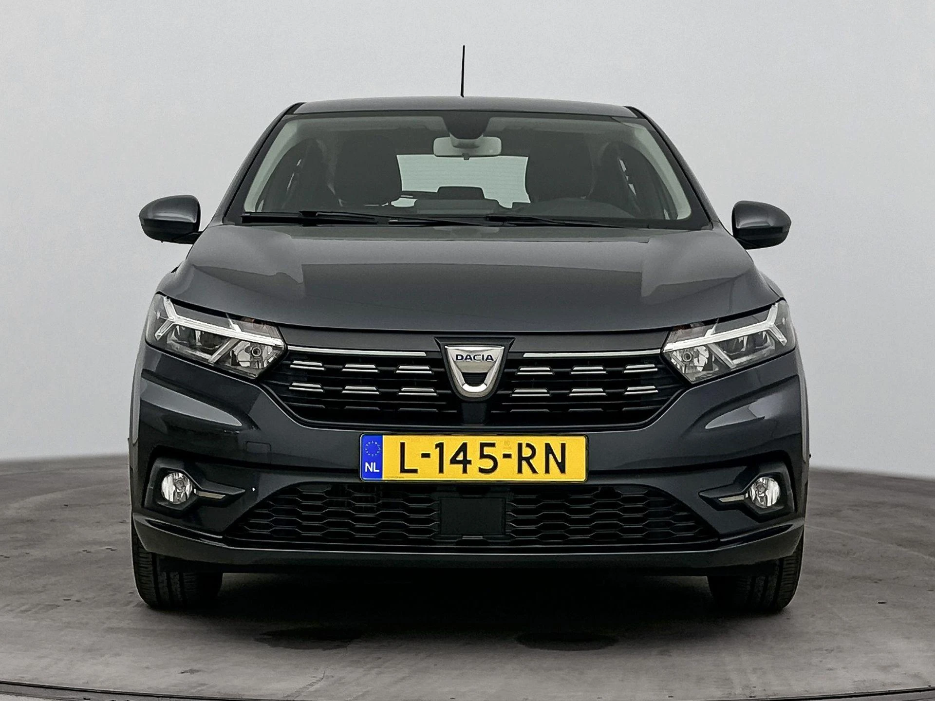 Dacia-Sandero-image-4