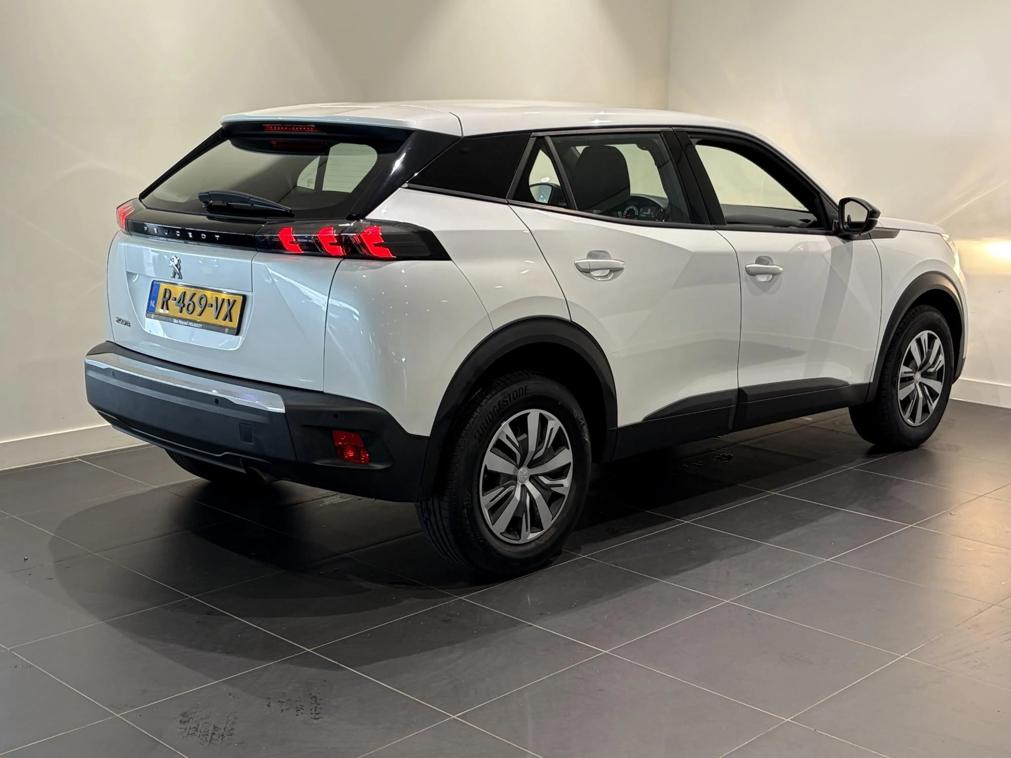 Peugeot-2008-image-3