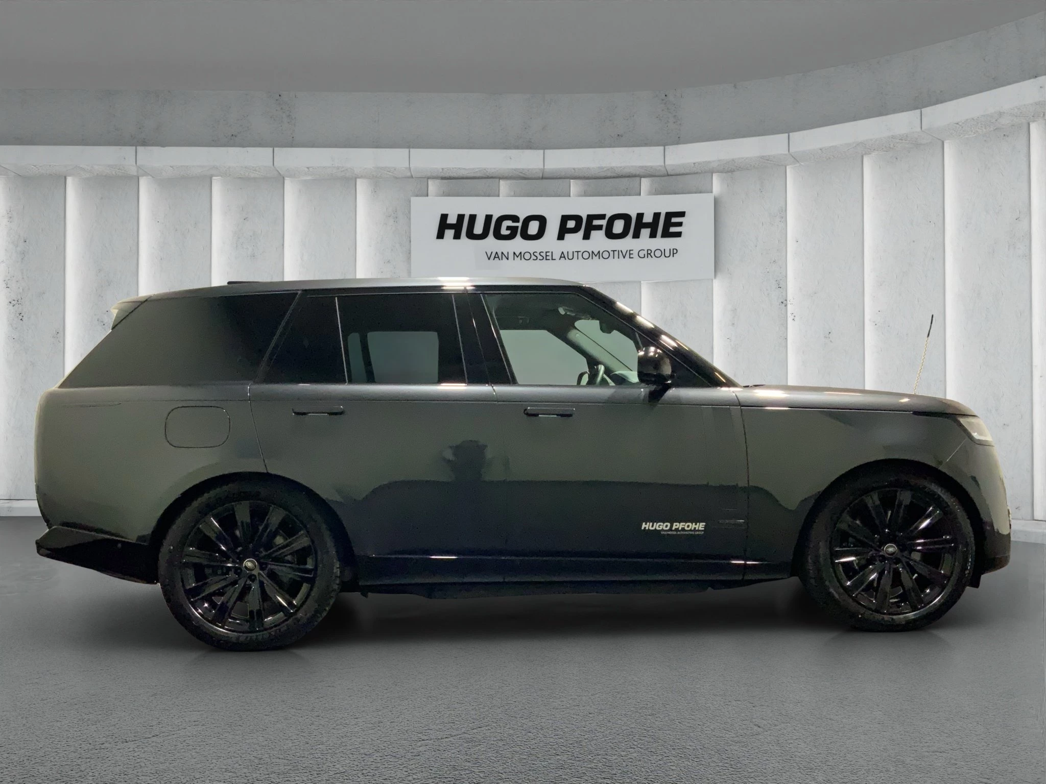 Land Rover Range Rover P550e Autobiography 22 | AHK | Kühlfach