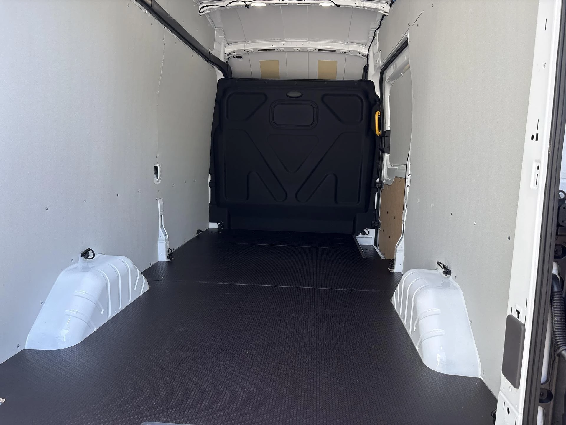 Ford Transit 350L RWD Trend|L3H3|360 Camera|Adaptive CC