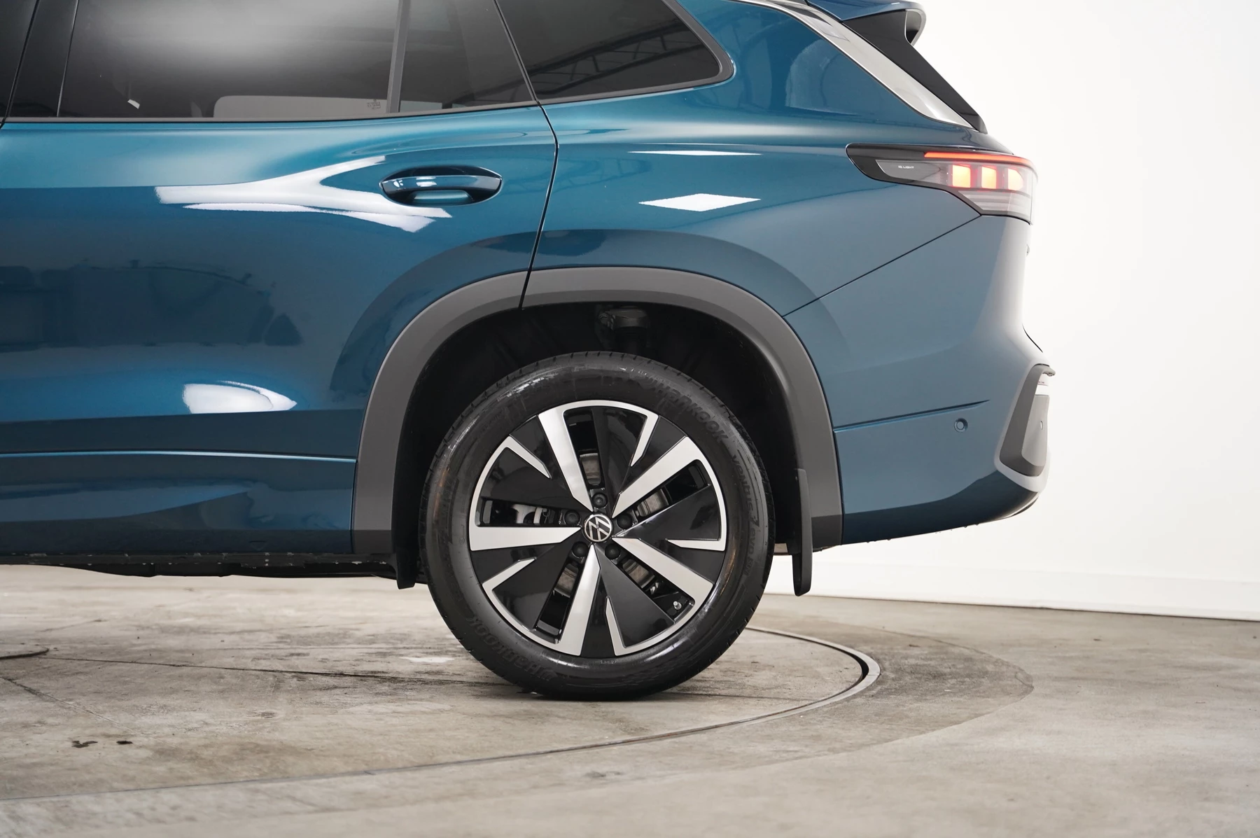 Volkswagen-Tayron-image-30