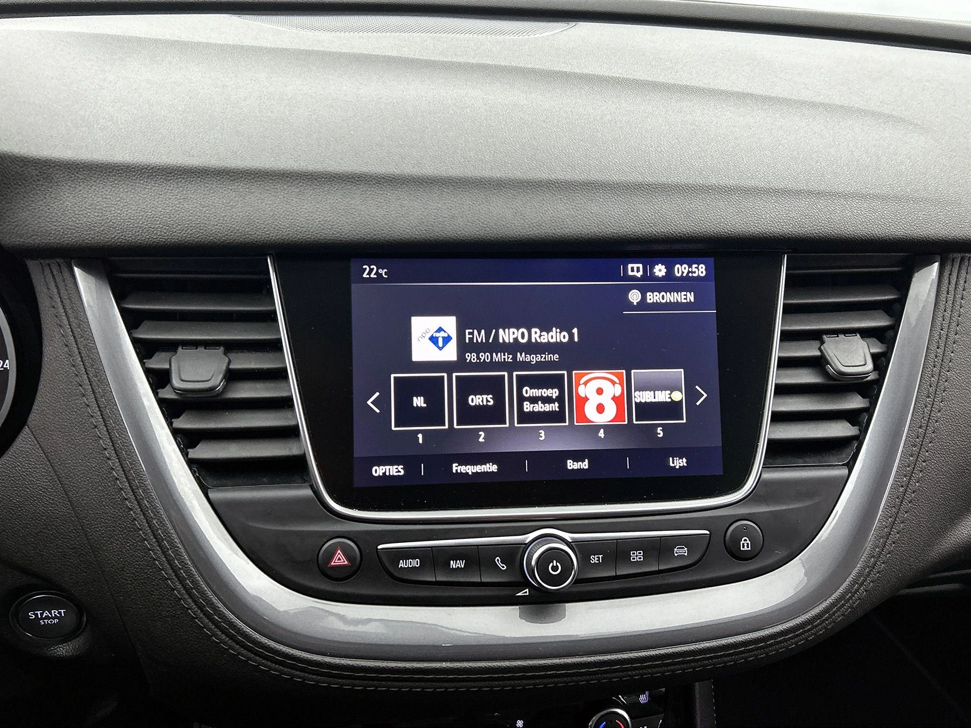 Opel-Grandland X-image-6