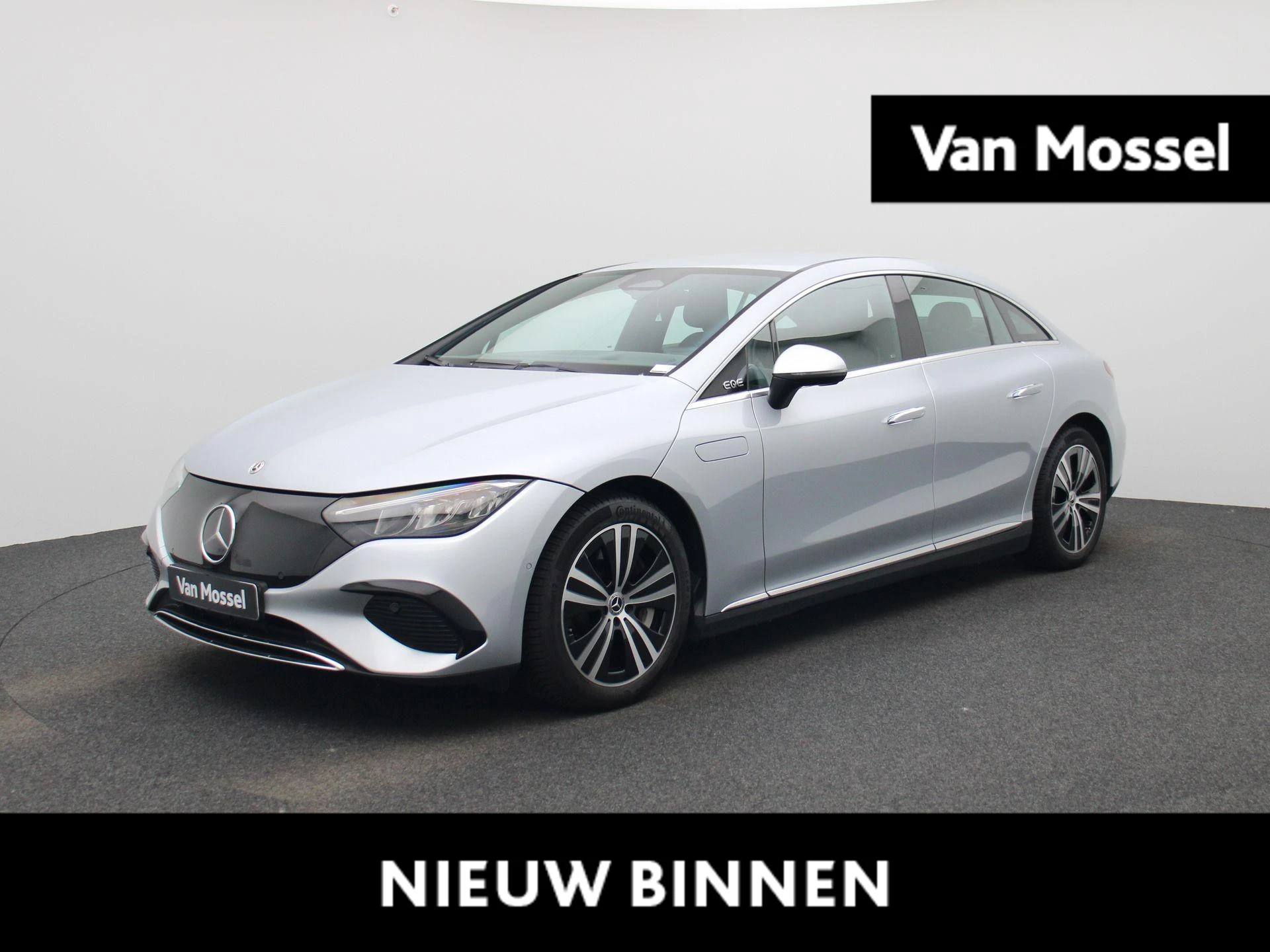 Mercedes-Benz-EQE-image-0
