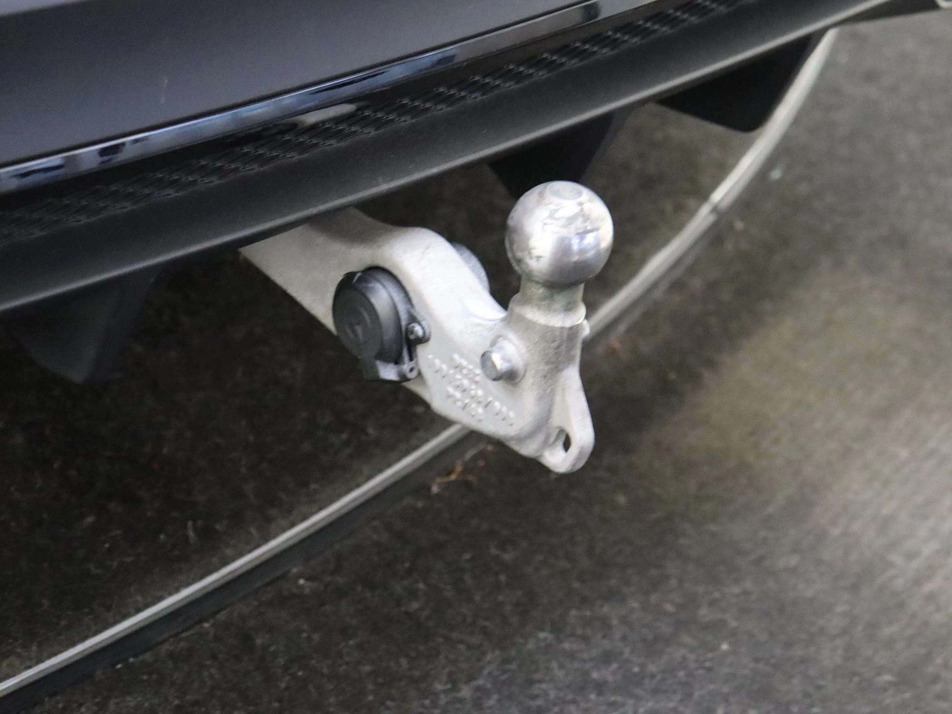 Mercedes-Benz-GLE-image-46
