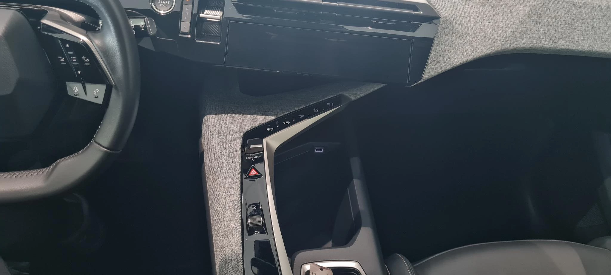 Peugeot 5008 1.2 Hybrid 145 Allure