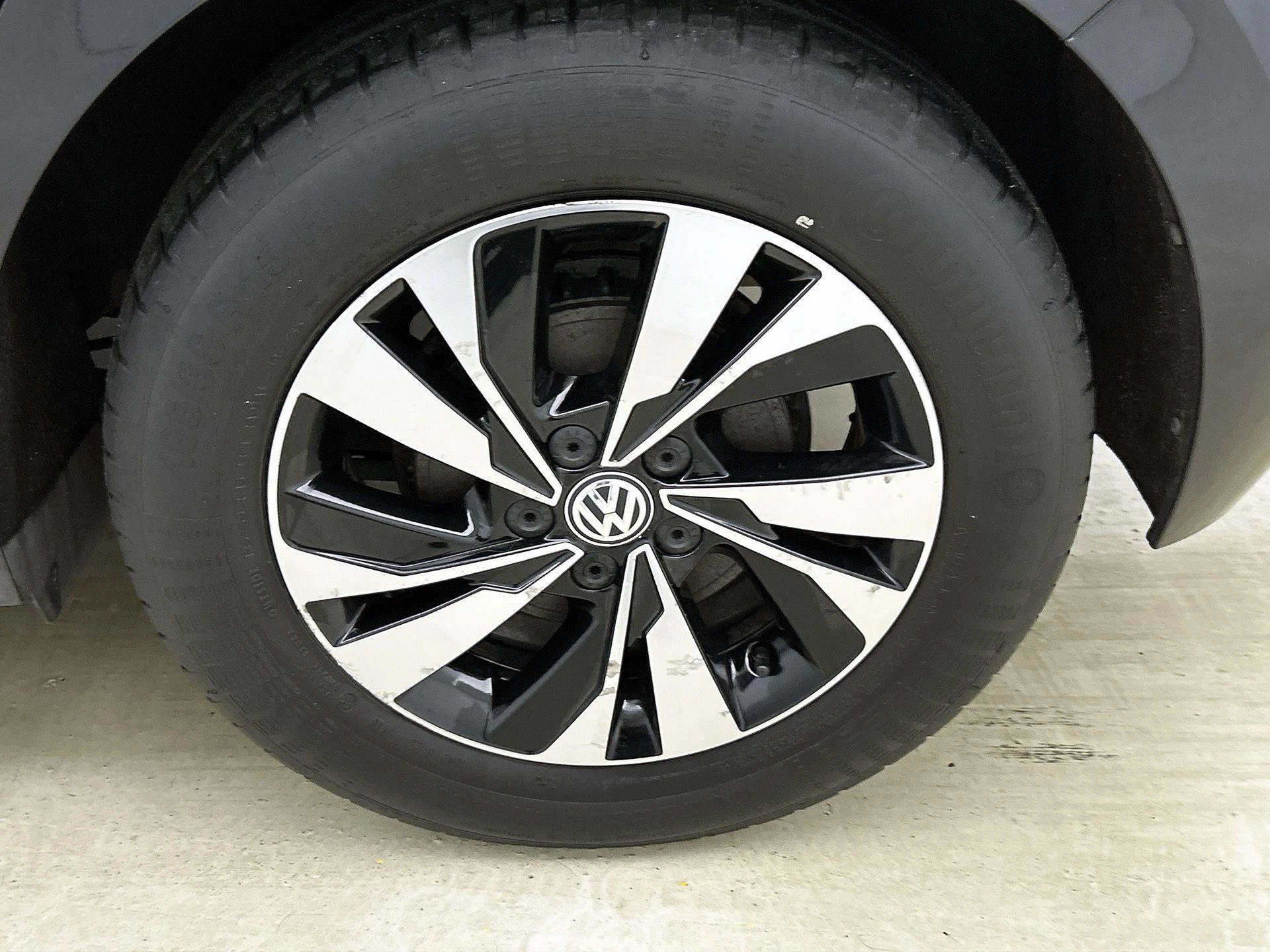 Volkswagen-Polo-image-34