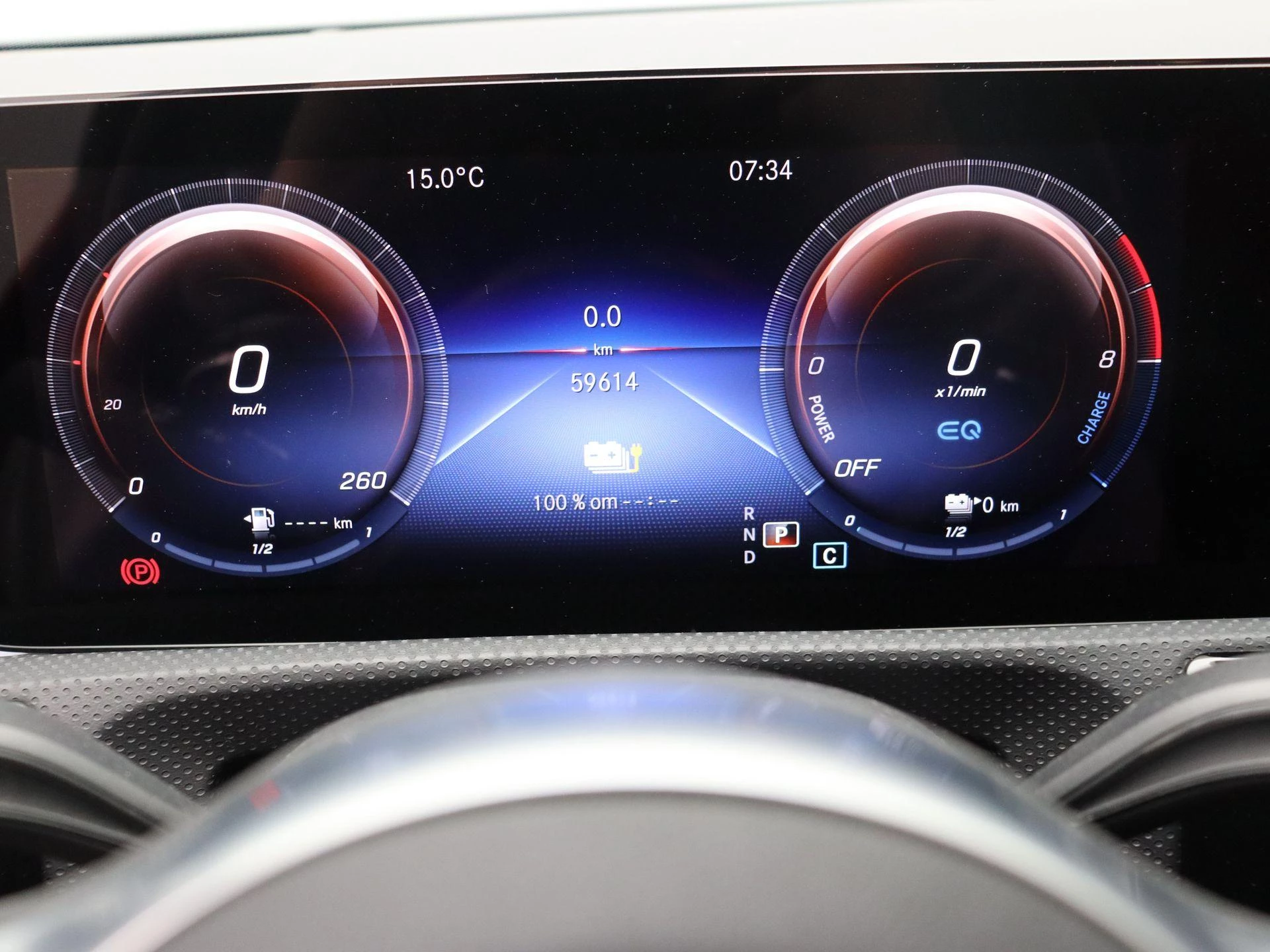 Mercedes-Benz CLA 250 e AMG Line + LEDER + CARPLAY + PANO DAK + HEAD UP + MULTIBEAM