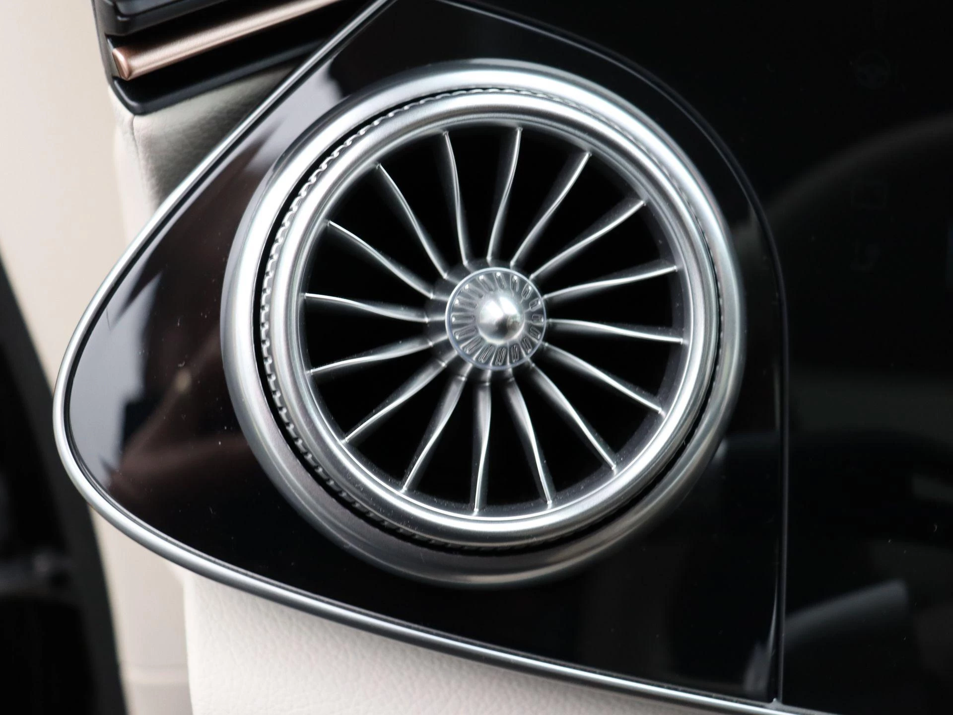 Mercedes-Benz EQS 350 Exclusive Line + LEDER + PANO DAK + HYPERSCREEN + DIGITAL LIGHT +