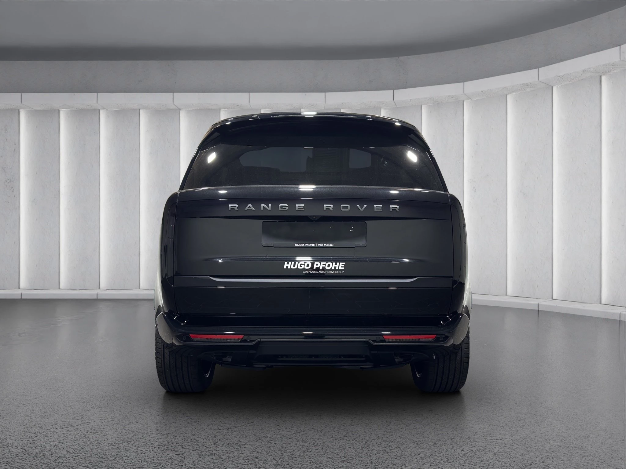 Land Rover-Range Rover-image-2