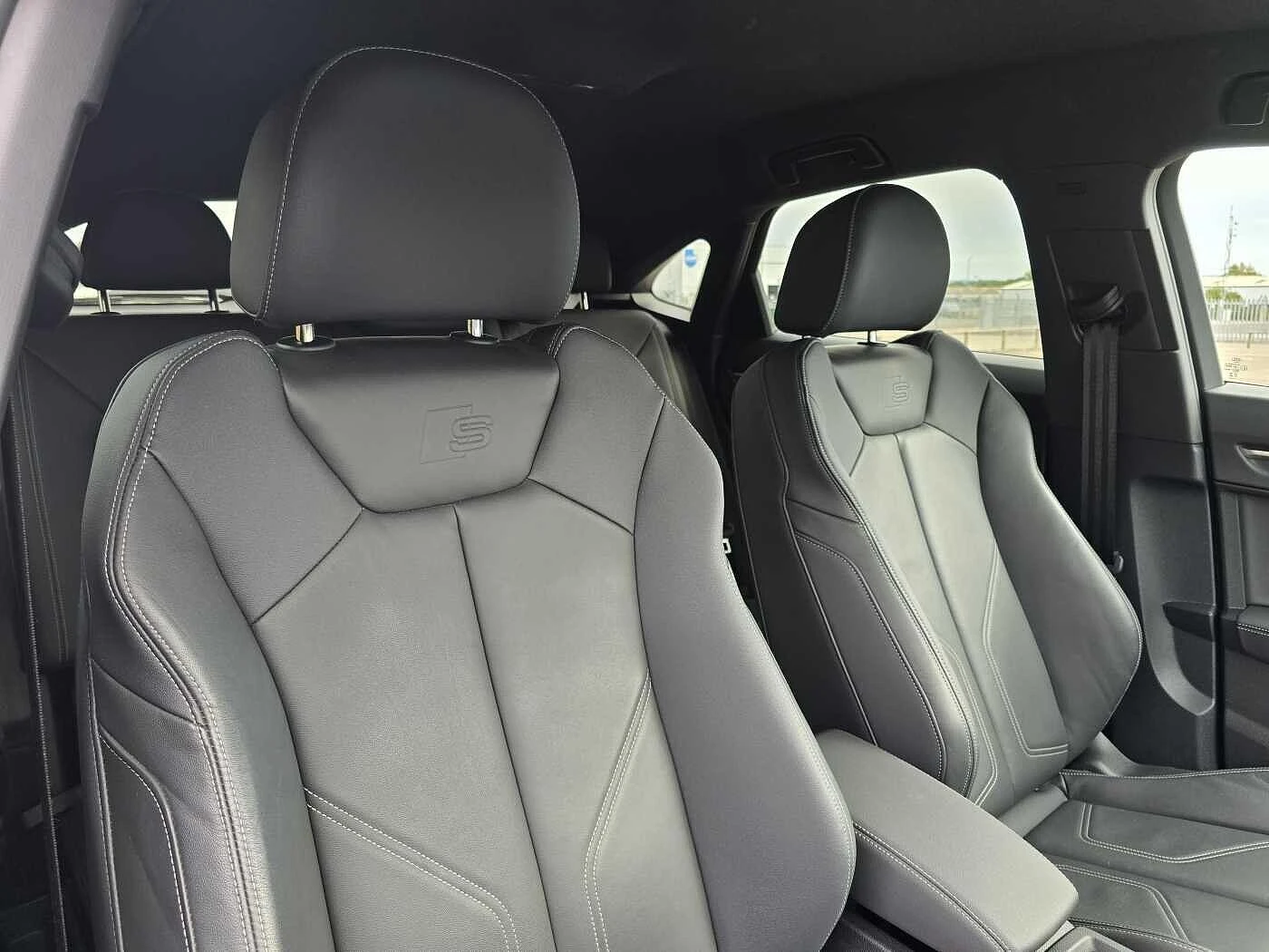 Audi-Q3-image-40