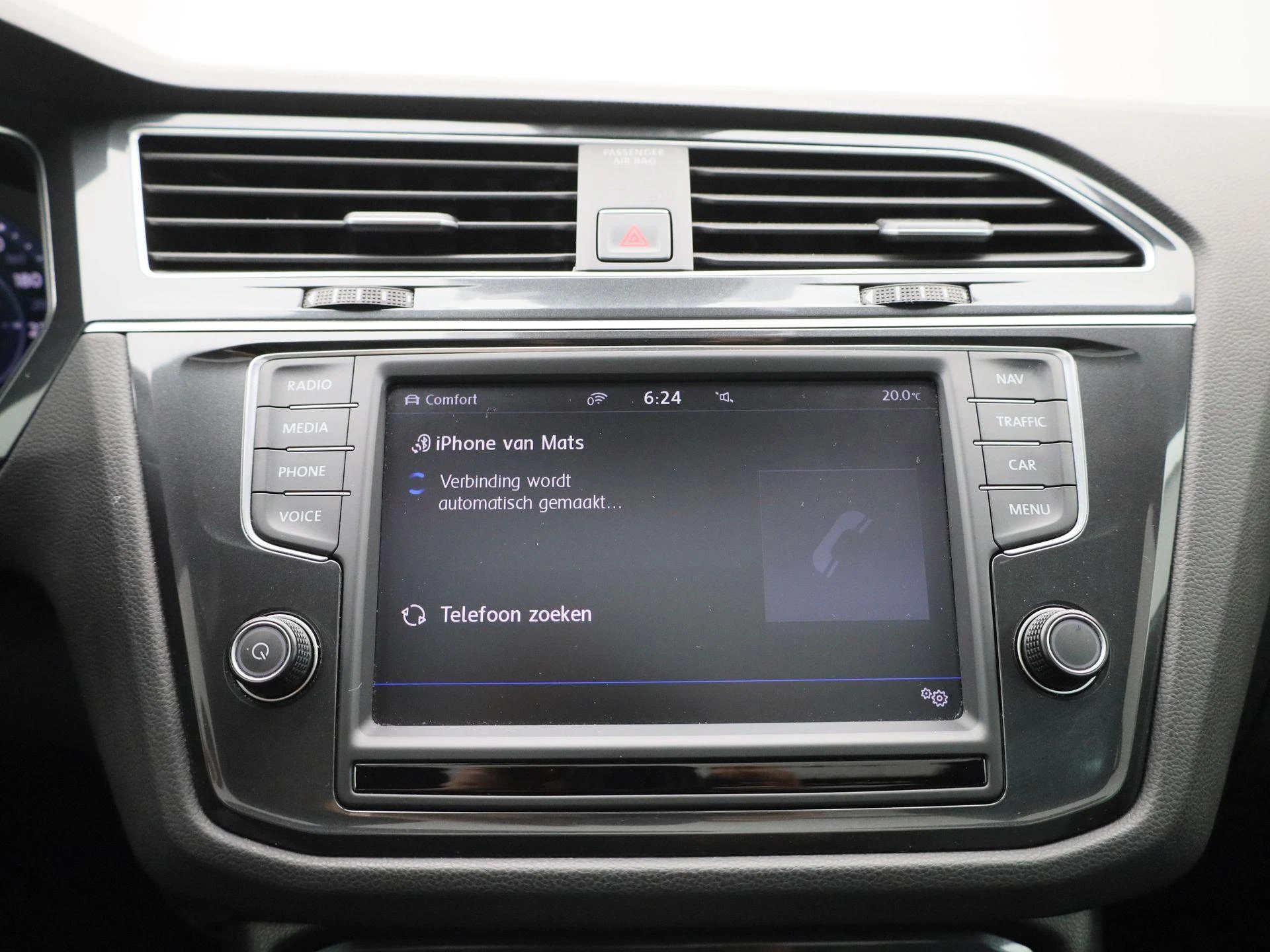 Volkswagen-Tiguan-image-23