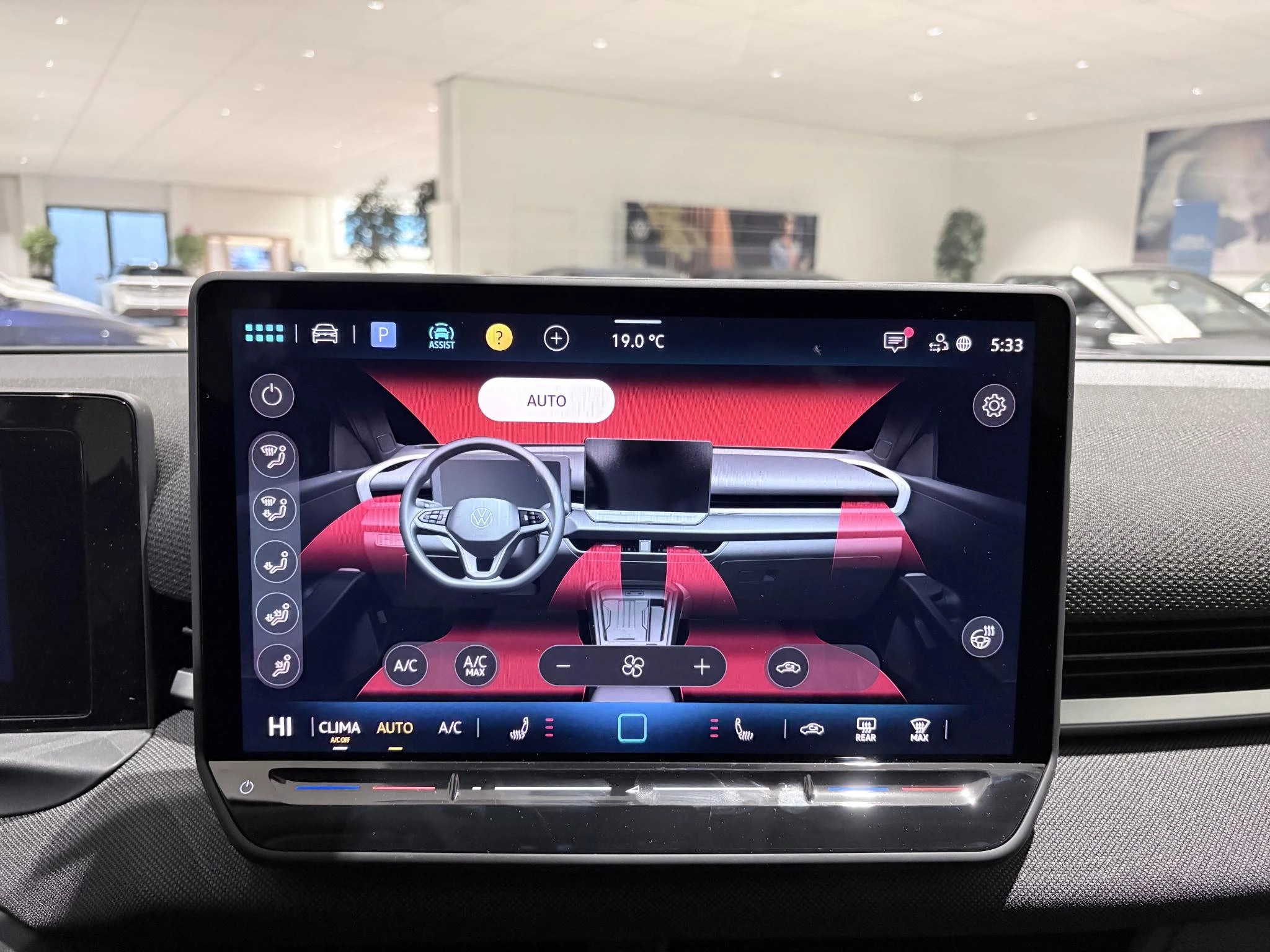 Volkswagen T-Roc 1.5 eTsi Life First Edition 116 PK Automaat