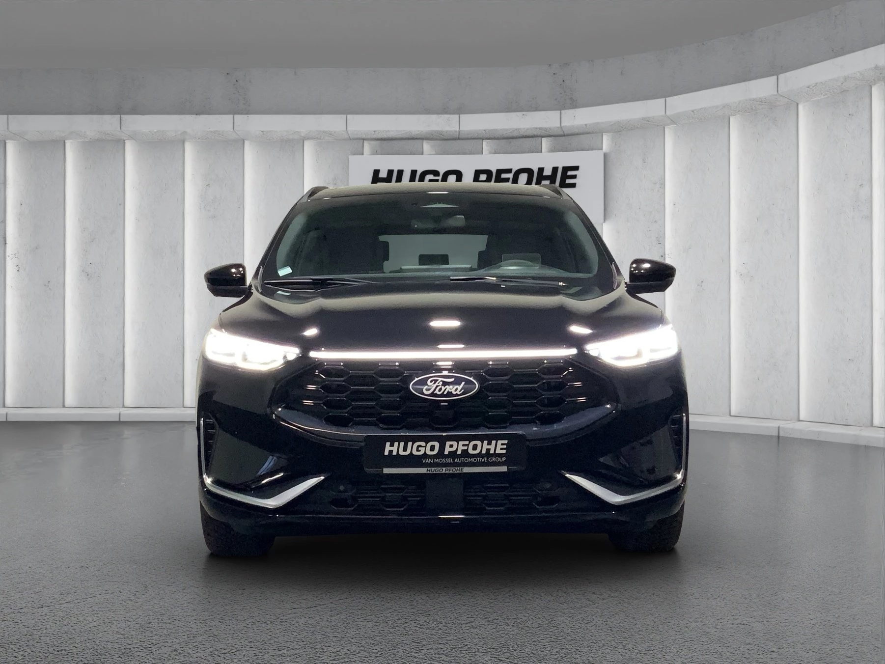 Ford Kuga ST-Line X Aut.*PANO*AHK*360GRAD*LED-MATRIX*NAVI*GRA*WINTER-PKT..