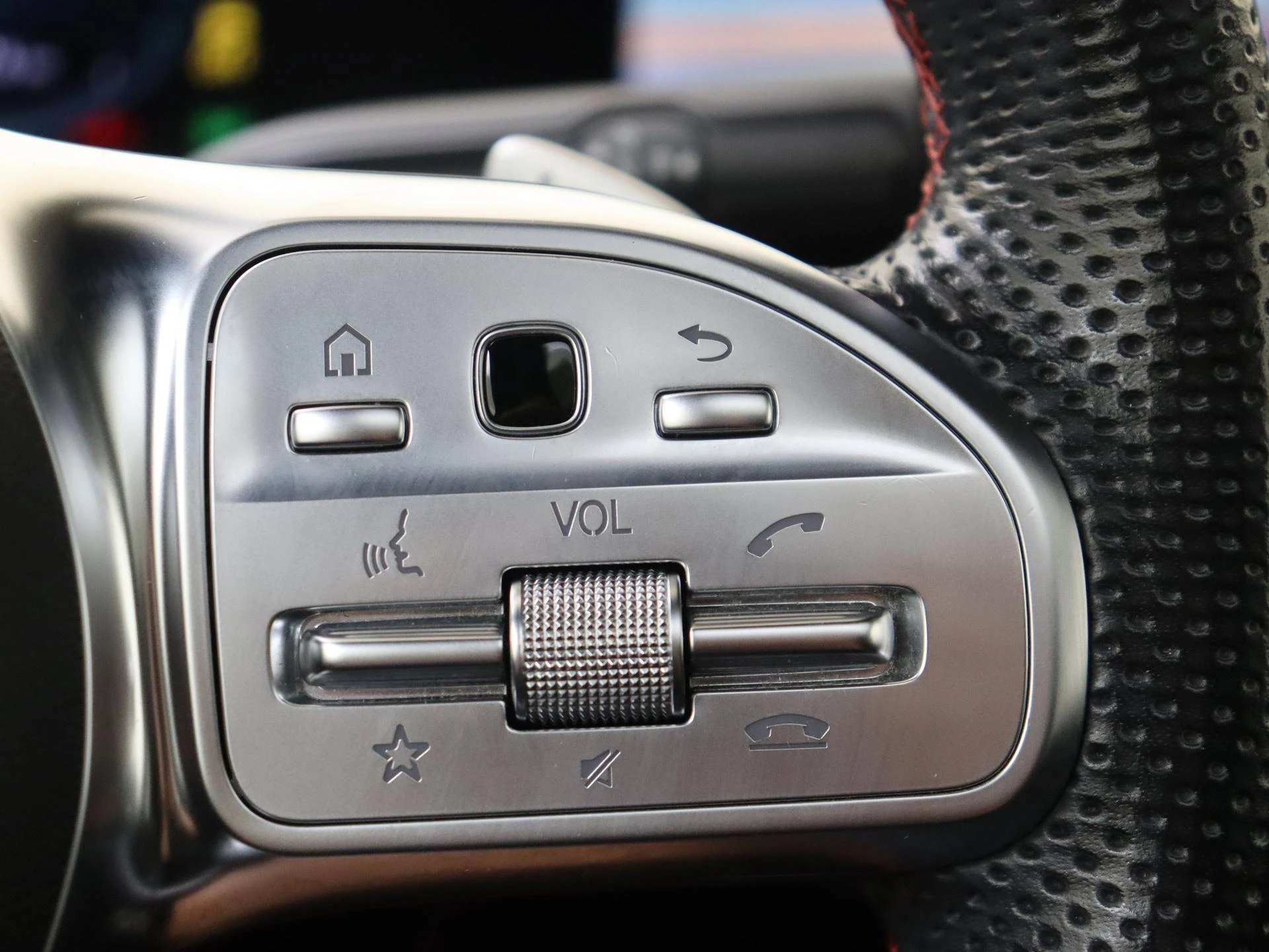 Mercedes-Benz CLA 250 e AMG Line