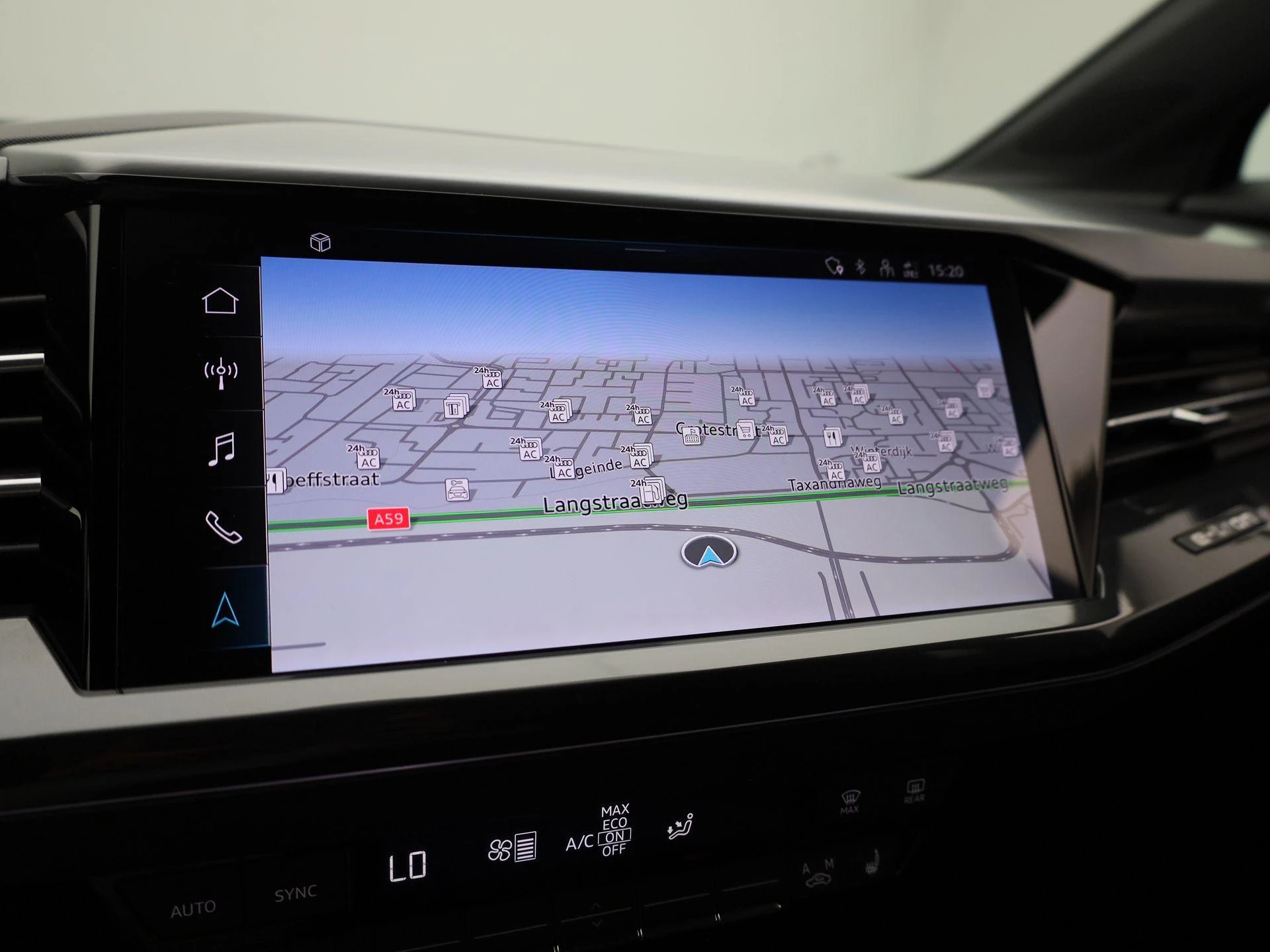 Audi-Q4 e-tron-image-25