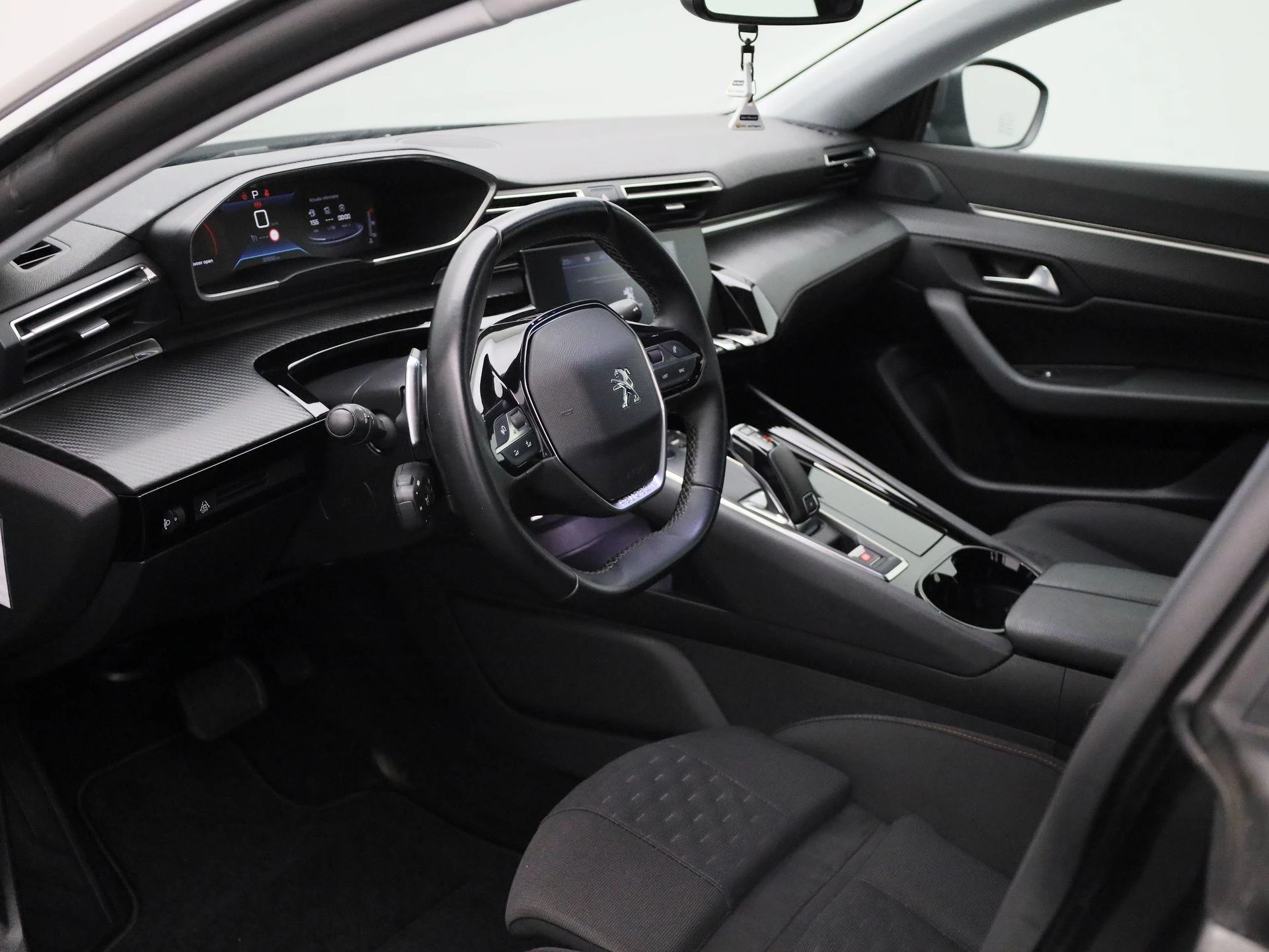Peugeot-508-image-29