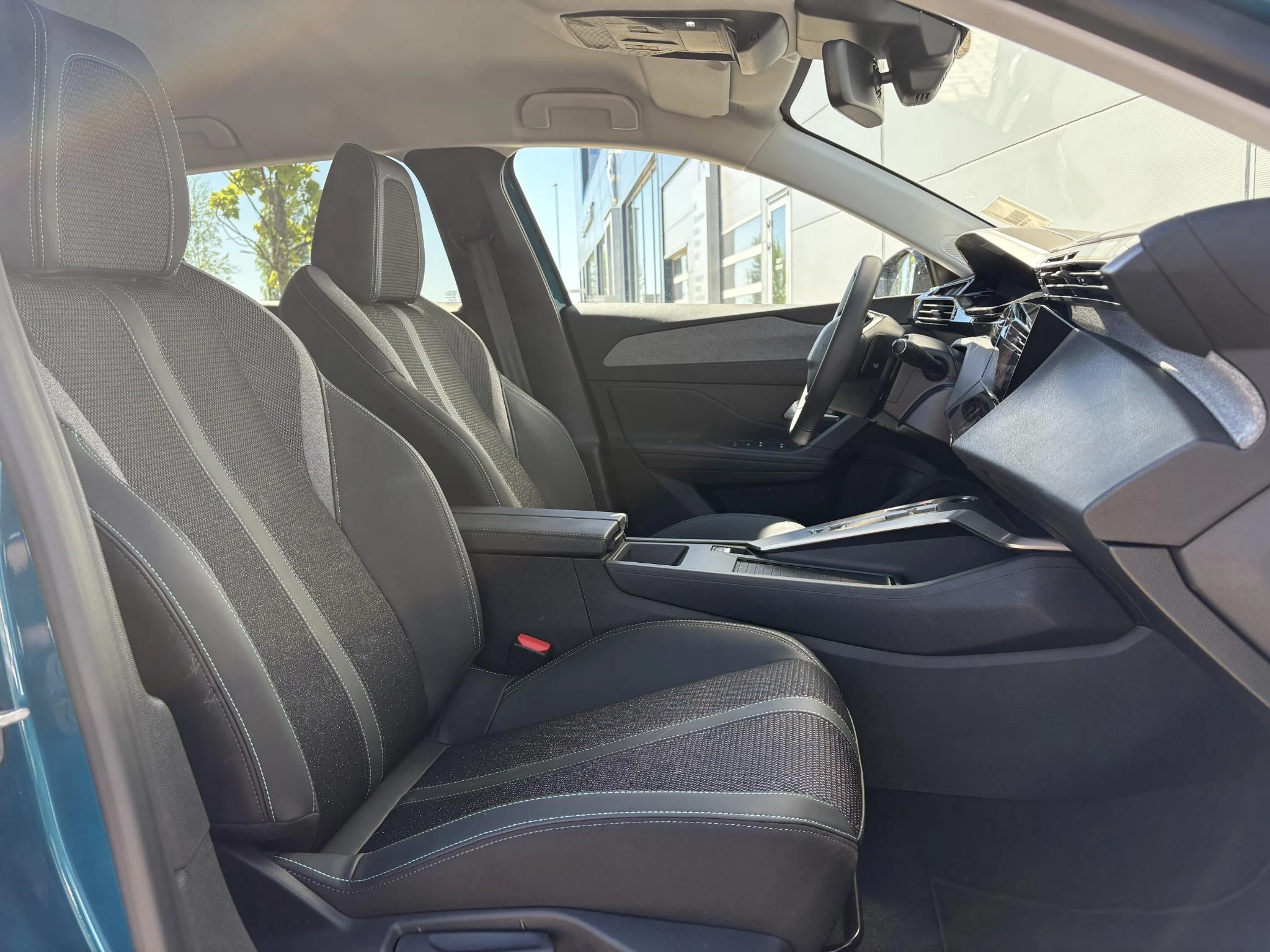 Peugeot-408-image-9