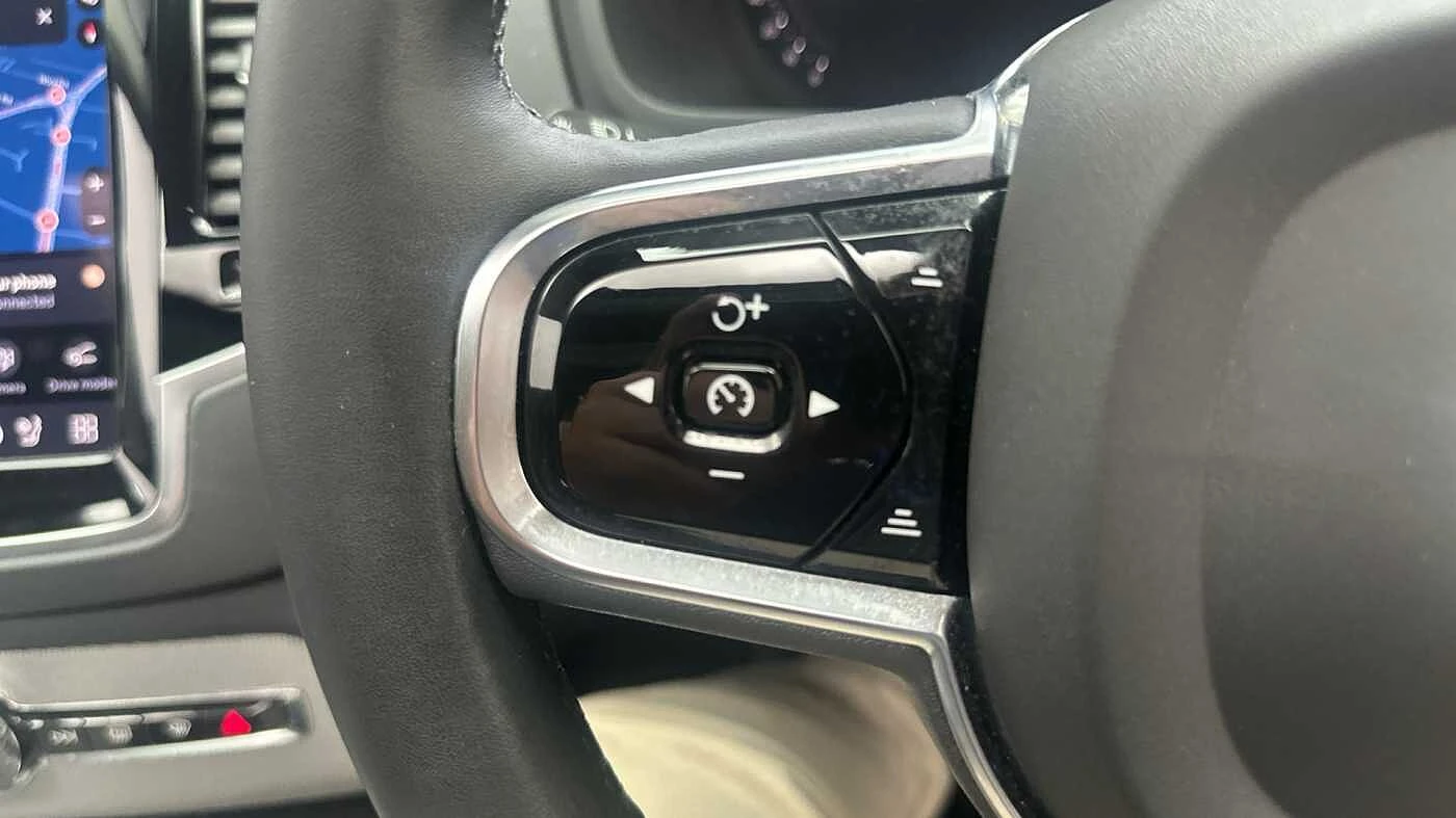 Volvo-XC90-image-36