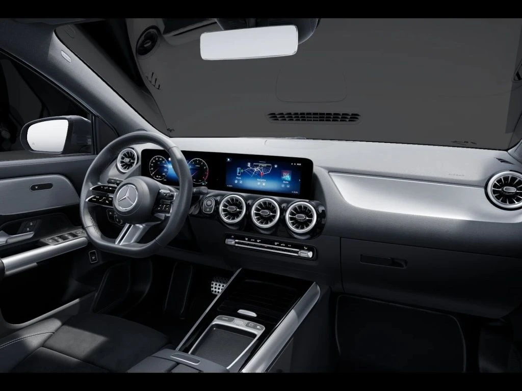 Mercedes-Benz-GLA 200-image-12