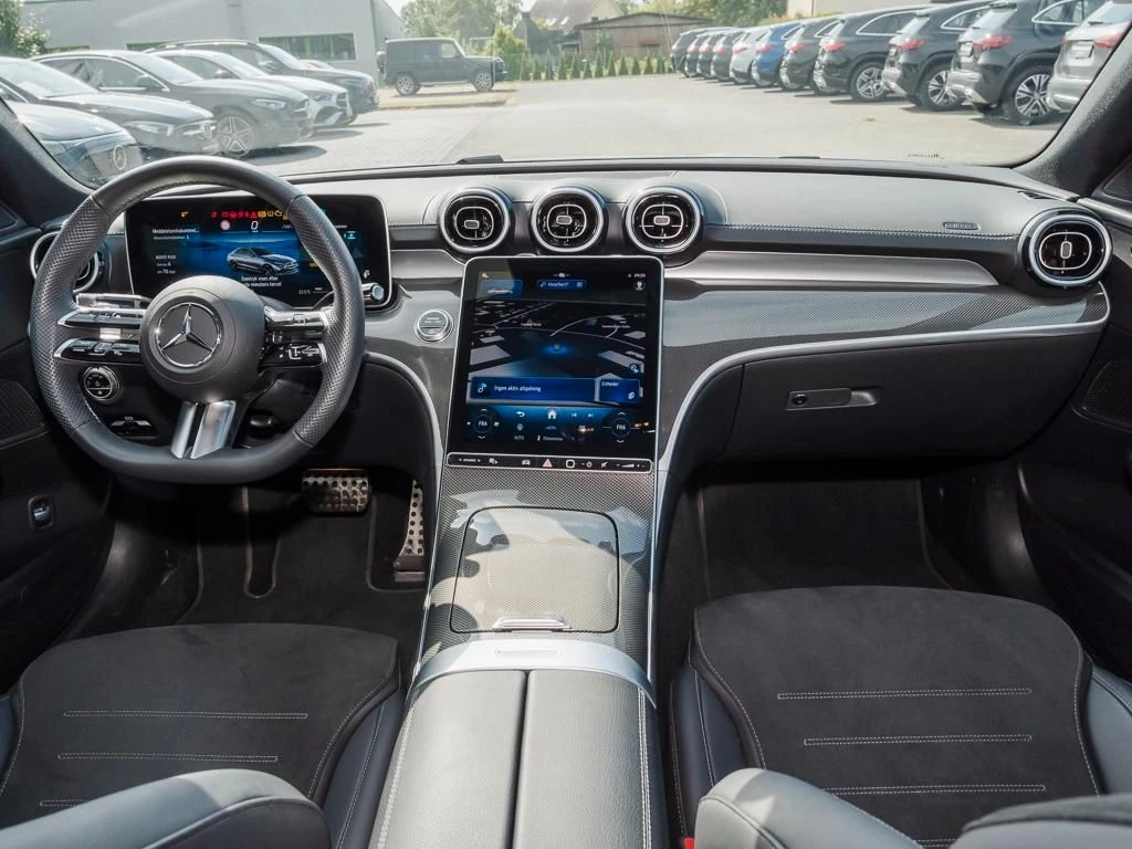 Mercedes-Benz-C-Klasse 300-image-13