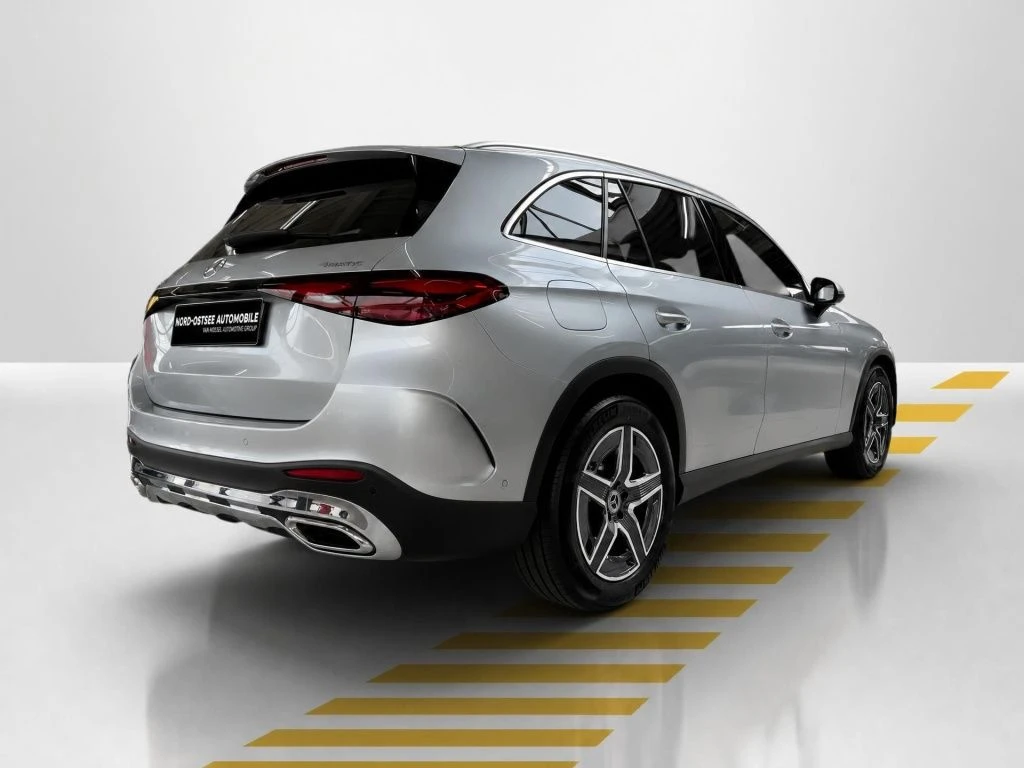 Mercedes-Benz-GLC 300 d-image-14