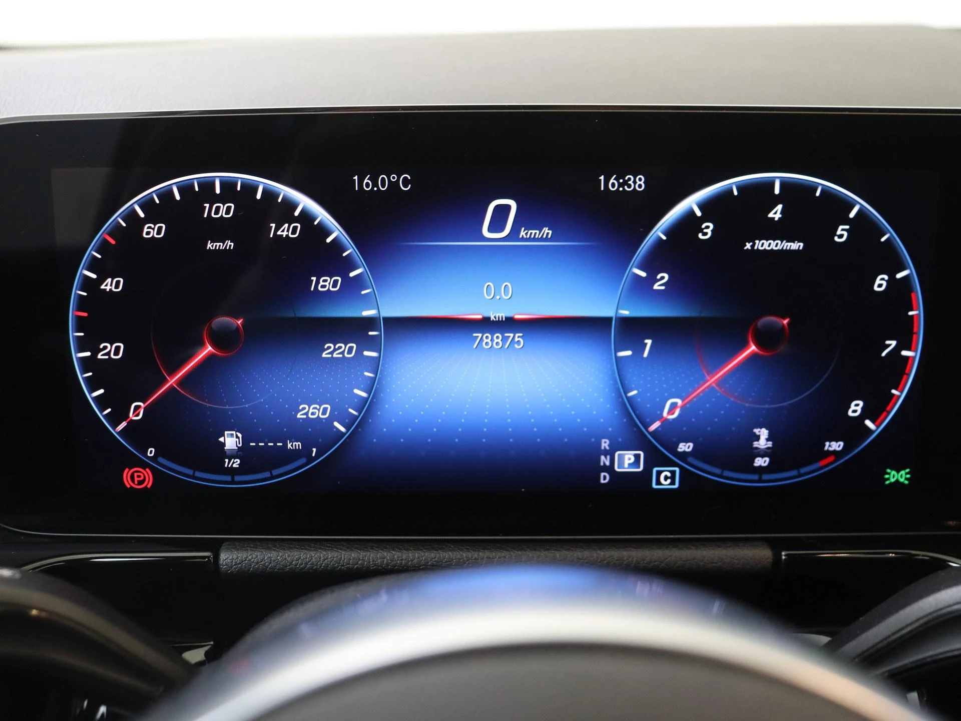 Mercedes-Benz-B-Klasse-image-14