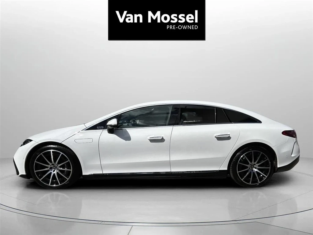 Mercedes-Benz-EQS-image-7
