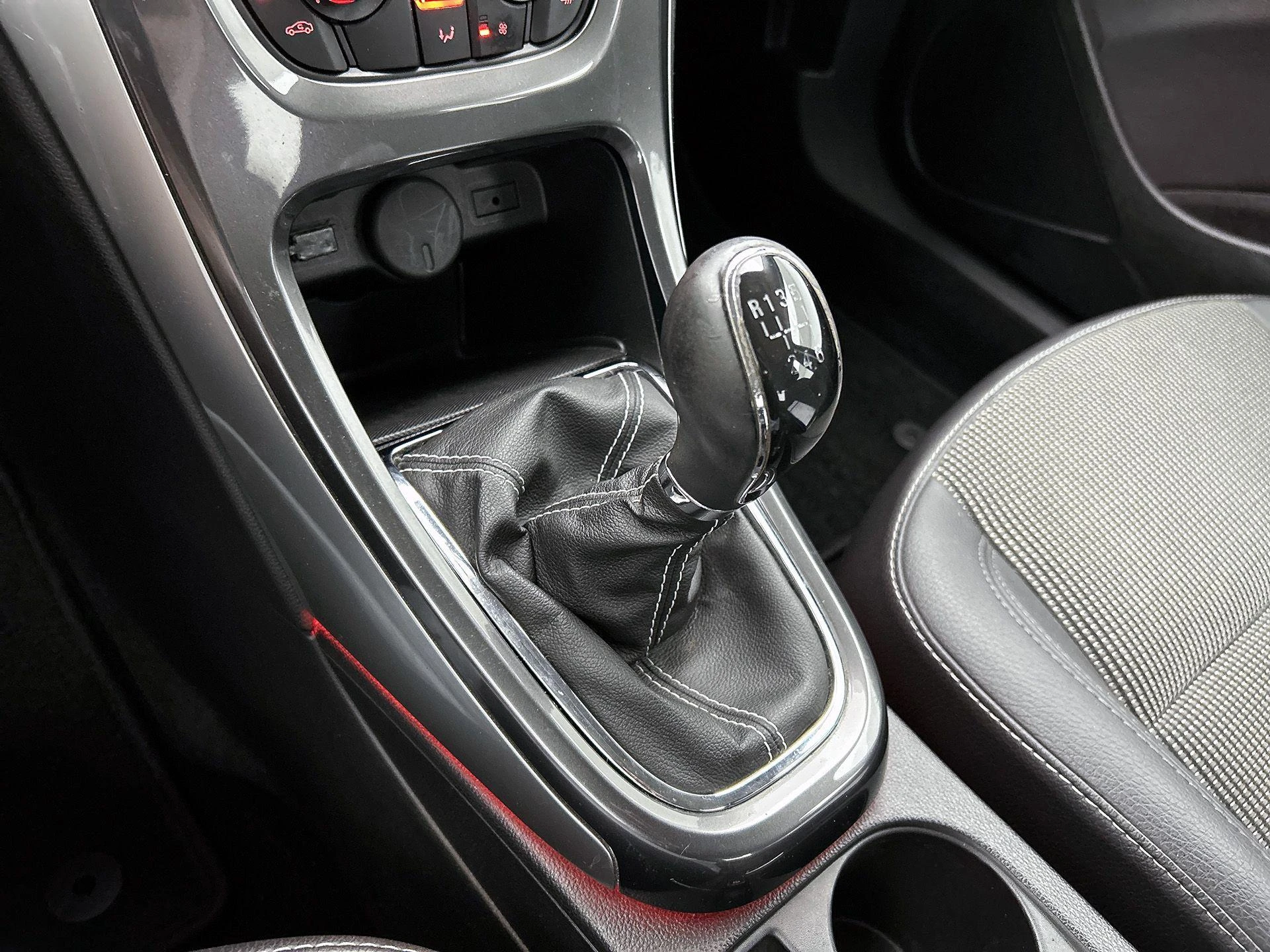 Opel-Astra-image-19
