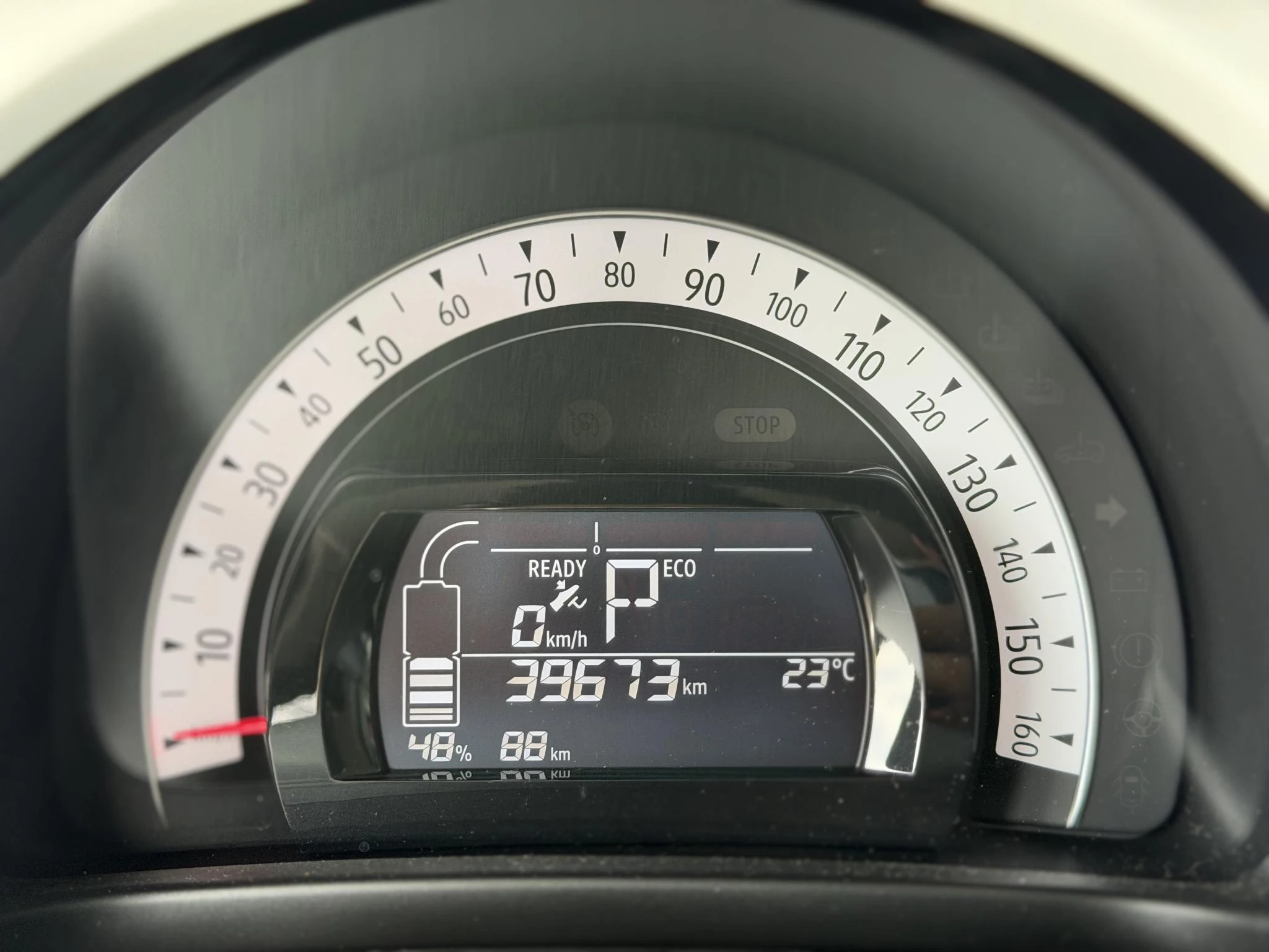 Renault Twingo Z.E. R80 Série Limitée Vibes