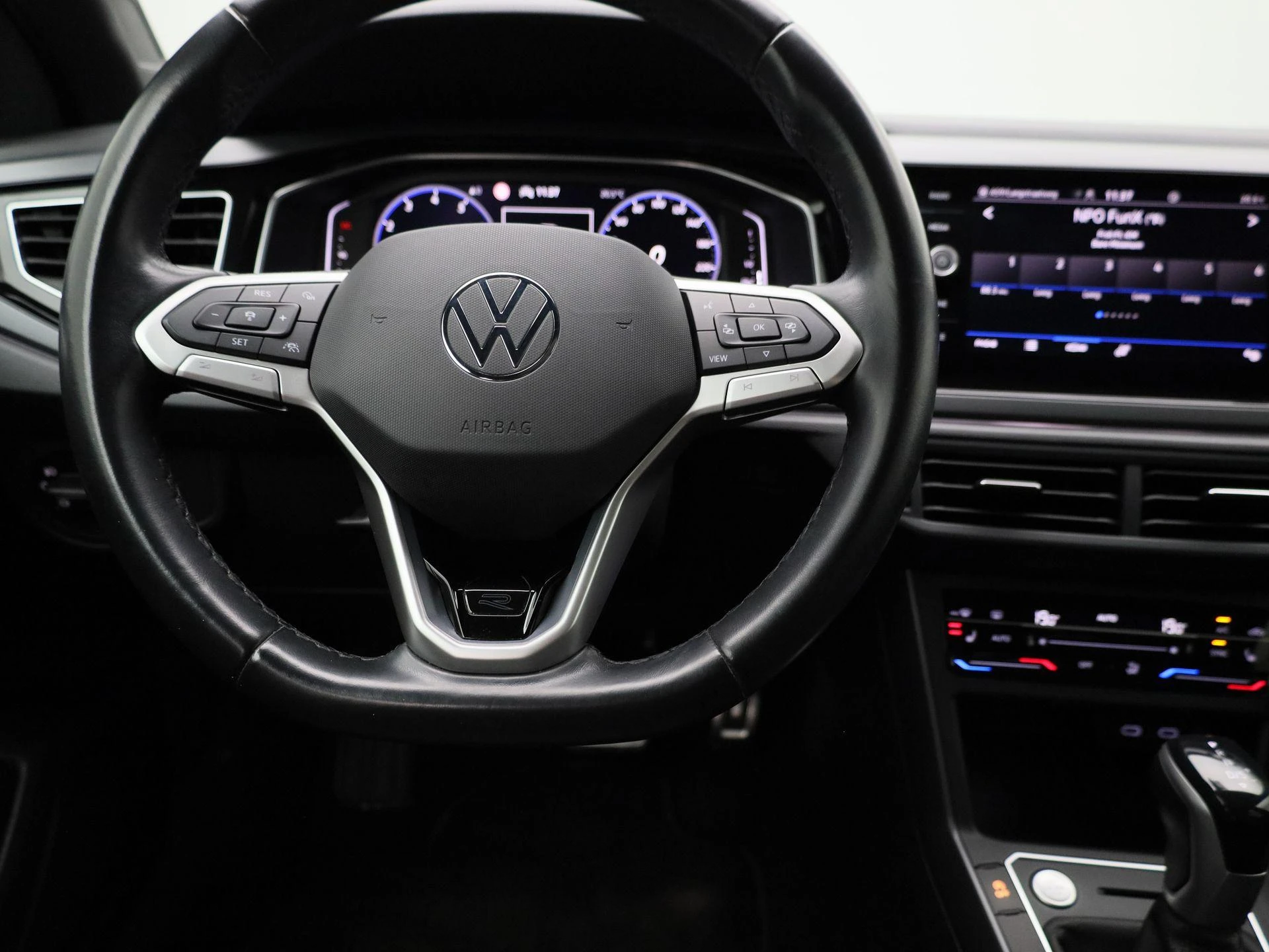 Volkswagen-Taigo-image-6