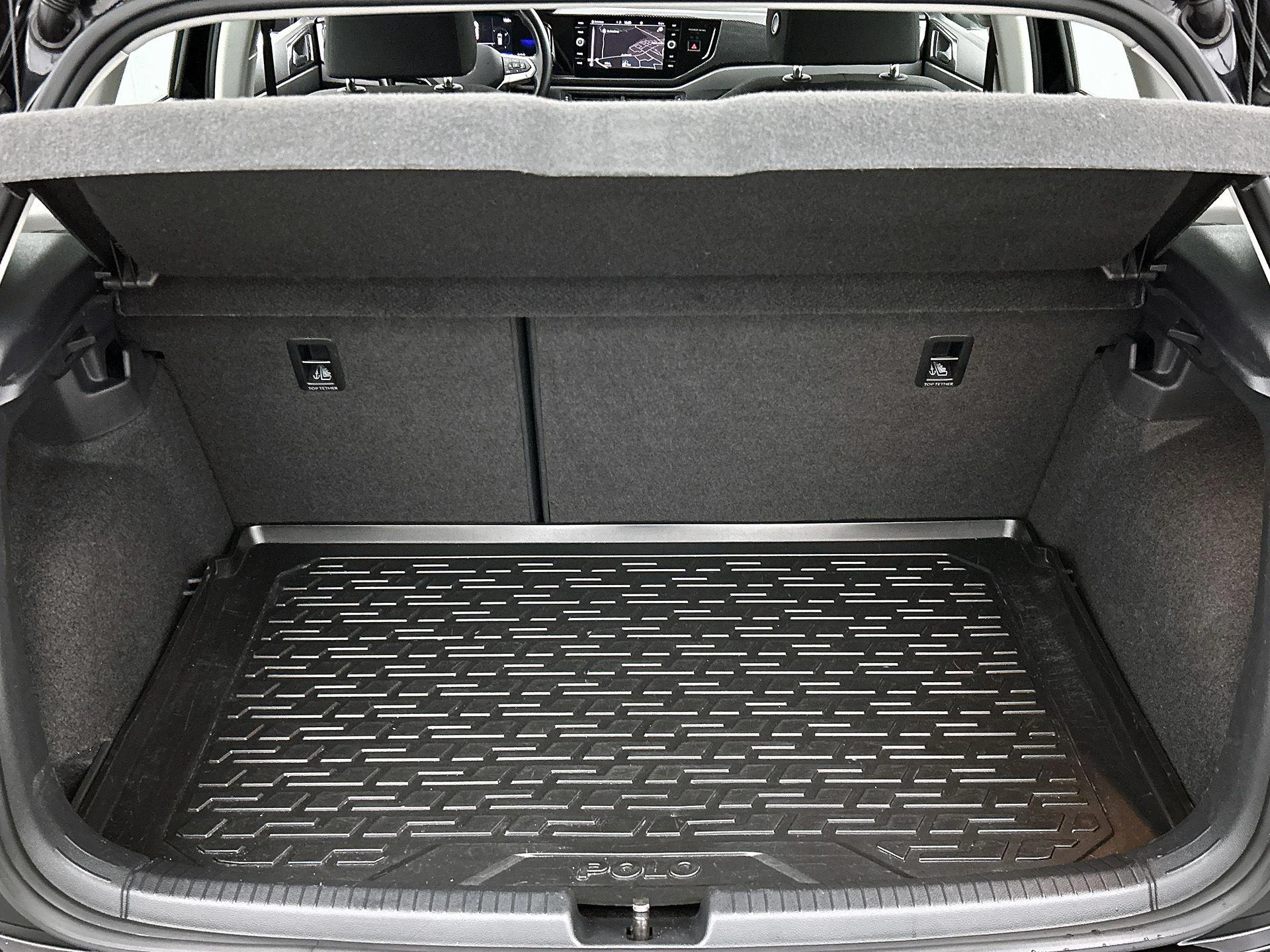 Volkswagen-Polo-image-18