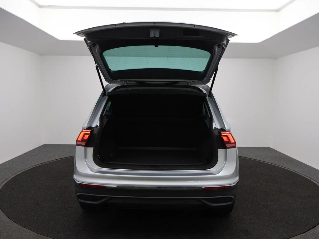 Volkswagen Tiguan Tiguan 1.5TSI Life 150PK *CAMERA*ACC*PDC*APP-CONNECT*ZETELVERWARMING*...*