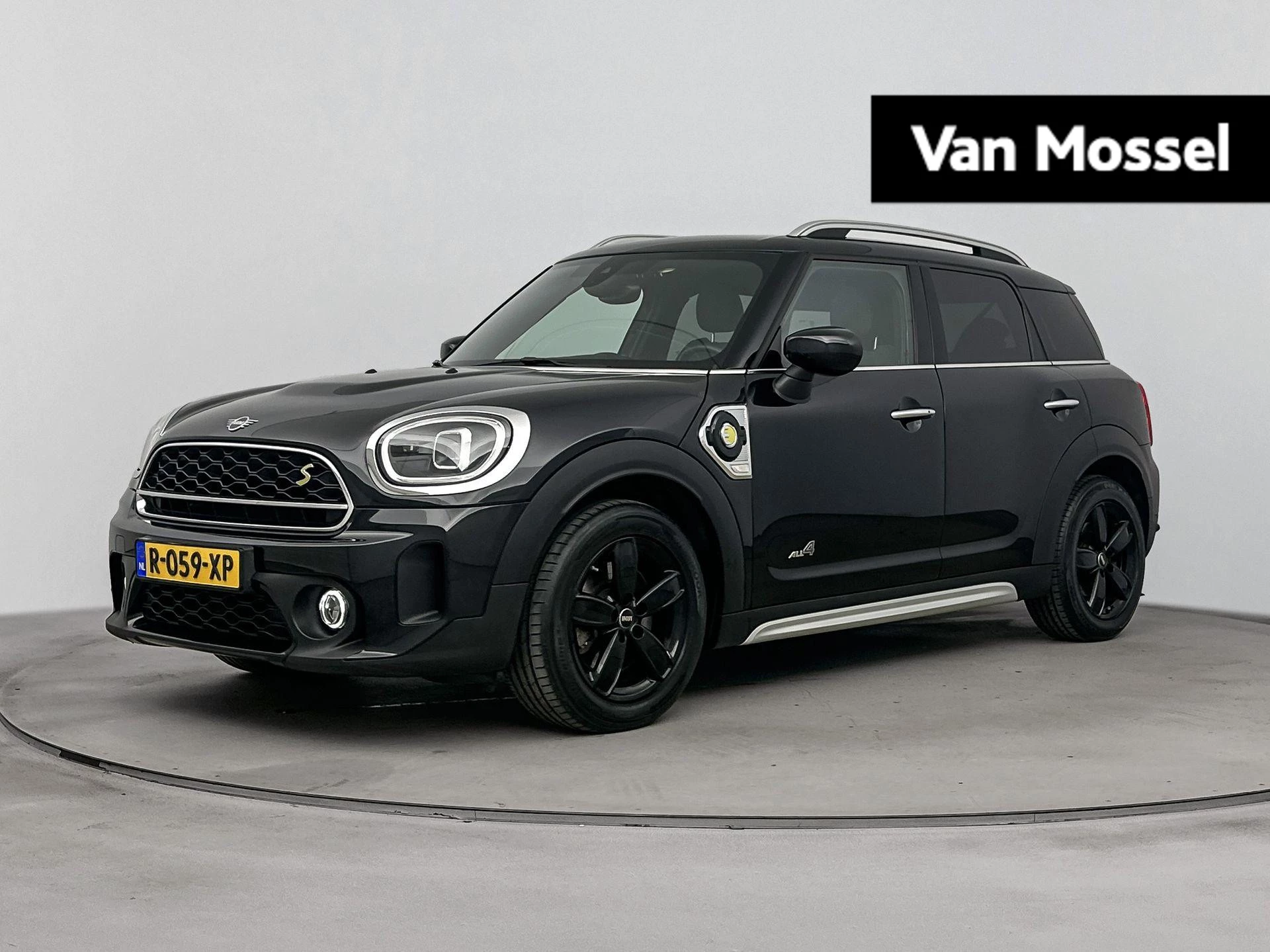 MINI-Countryman-image-0