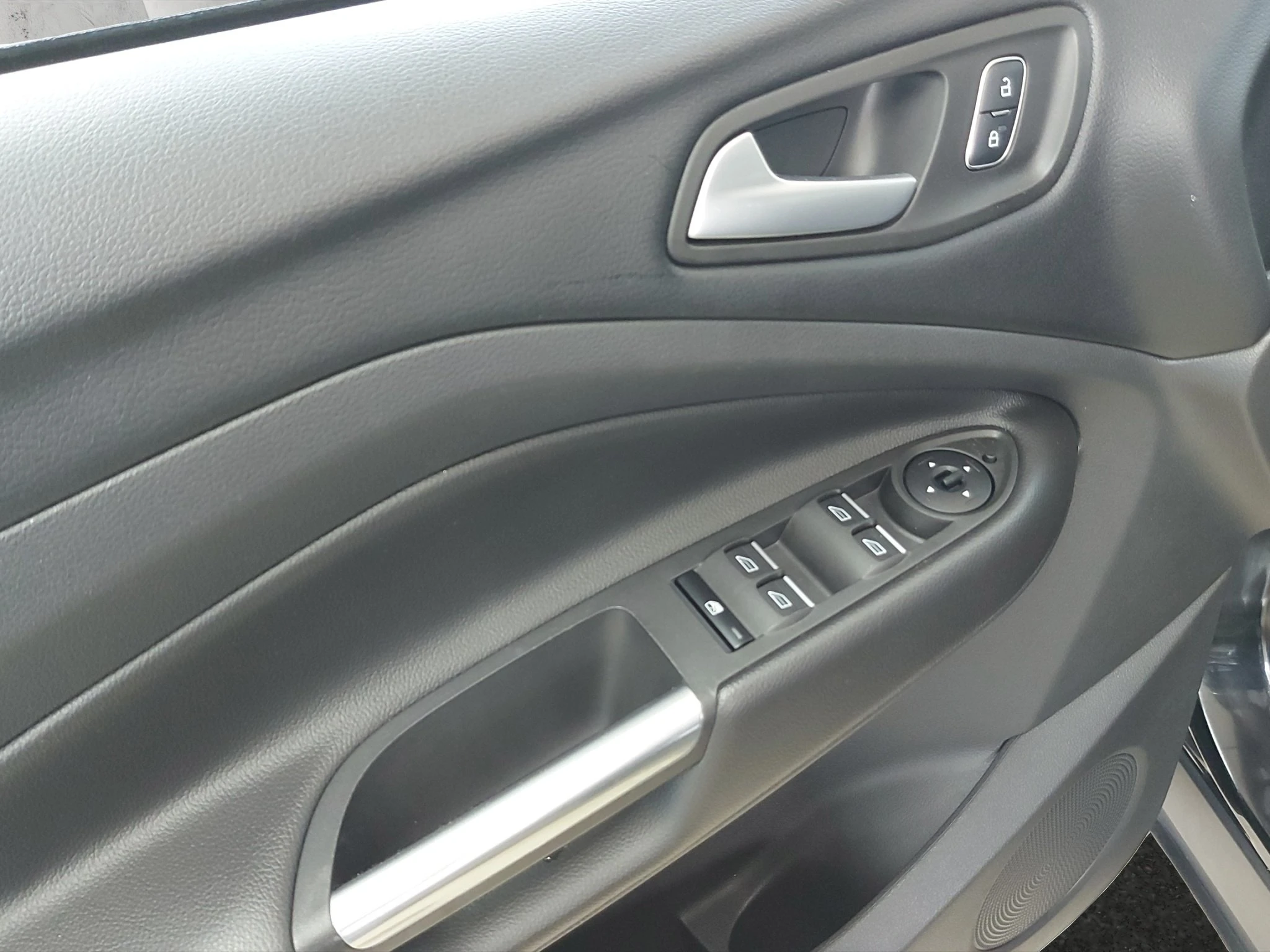 Ford Kuga 1.5 EcoBoost Cool&Connect 4x2 Start/St (EURO