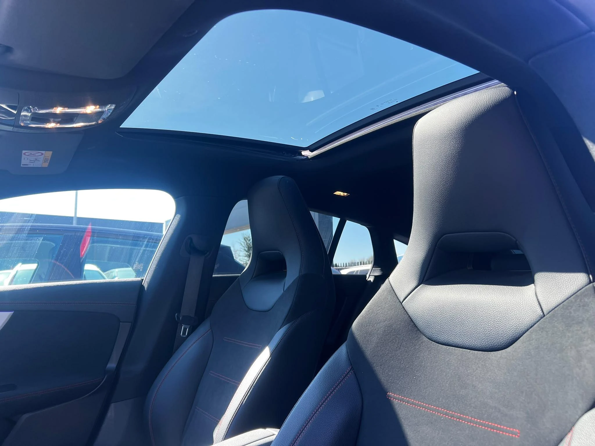 Mercedes-Benz-CLA-image-3
